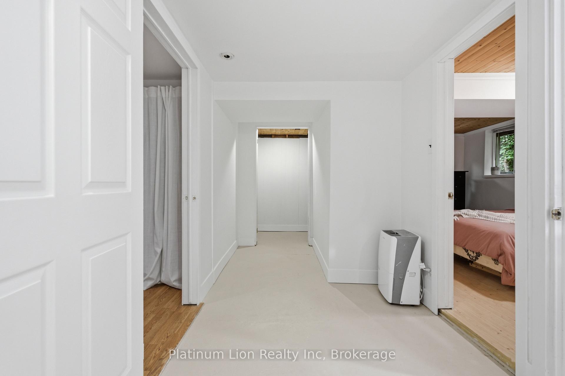 Photo 25 of 38 Mercer Street, Hamilton, Dundas — HOMEH