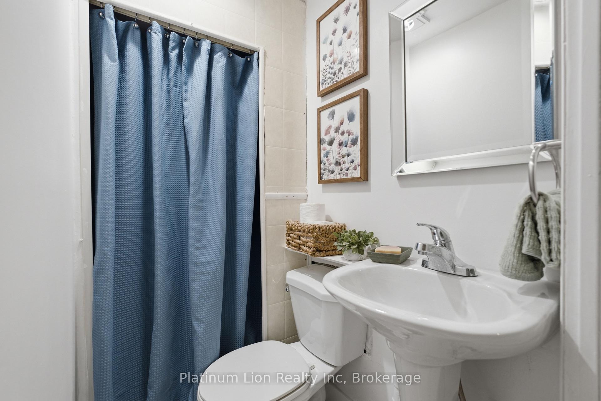 Photo 26 of 38 Mercer Street, Hamilton, Dundas — HOMEH