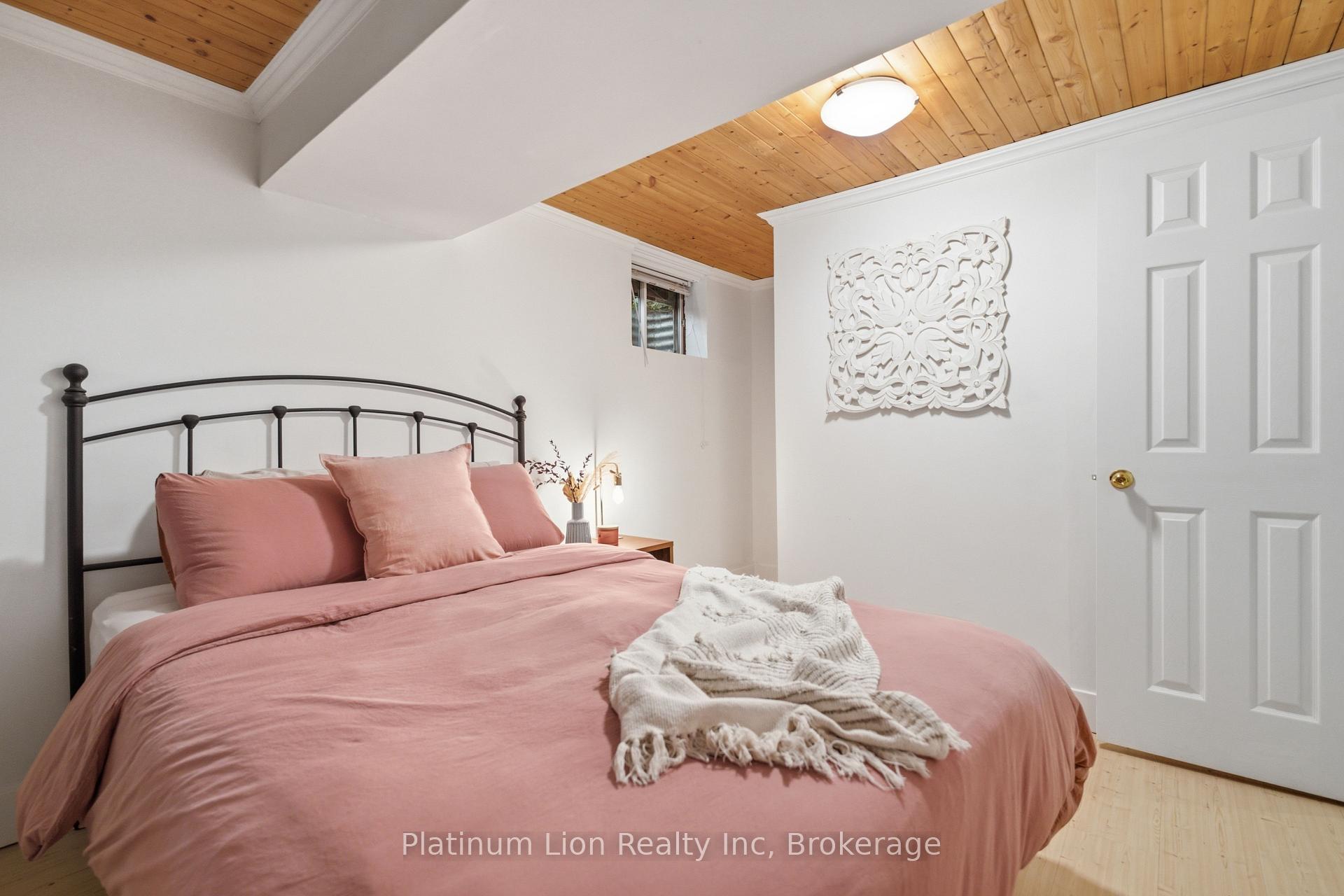 Photo 27 of 38 Mercer Street, Hamilton, Dundas — HOMEH
