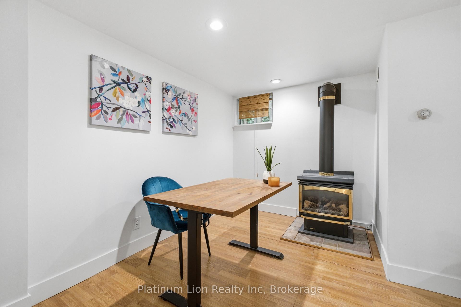 Photo 29 of 38 Mercer Street, Hamilton, Dundas — HOMEH