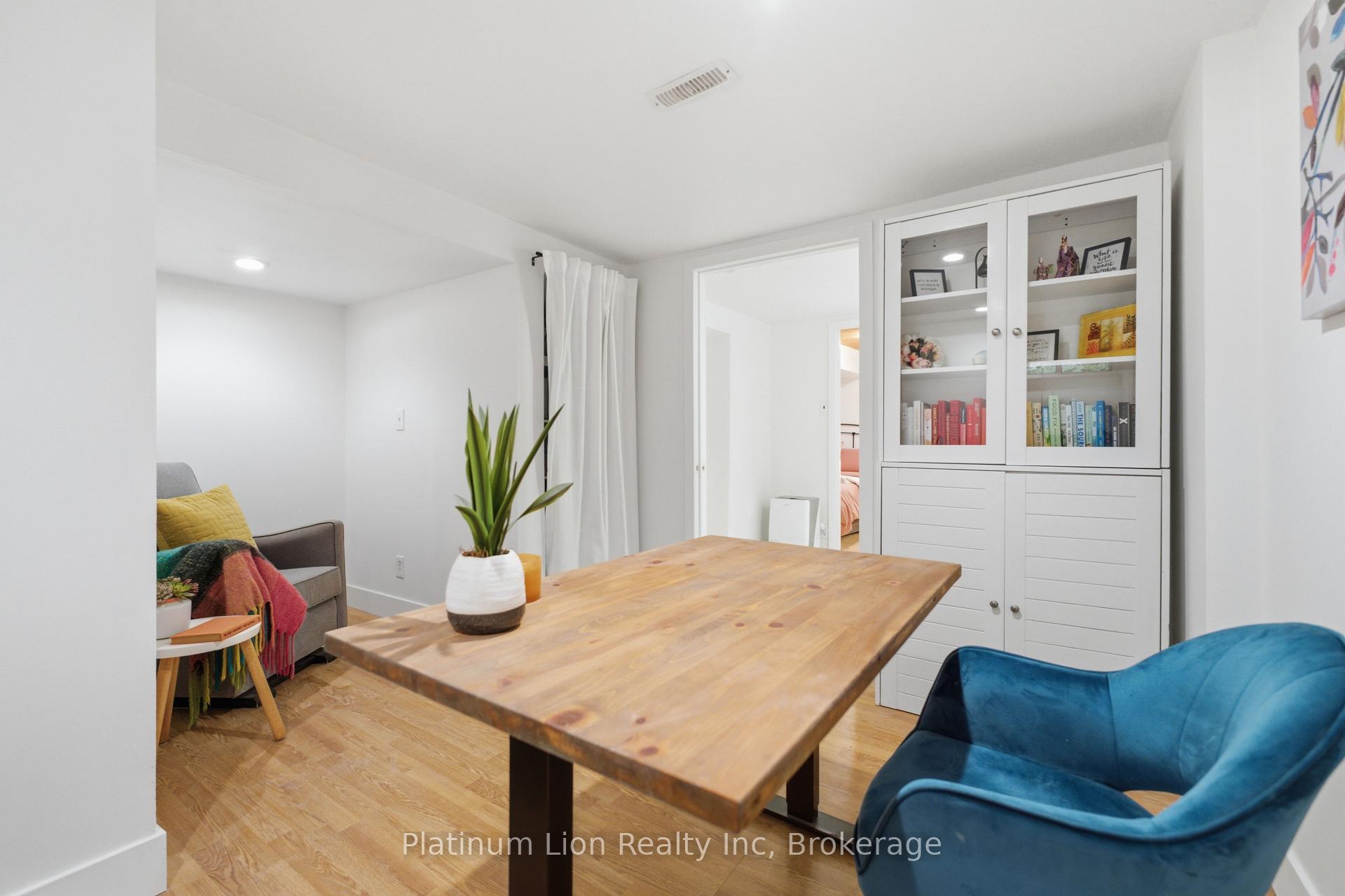 Photo 30 of 38 Mercer Street, Hamilton, Dundas — HOMEH