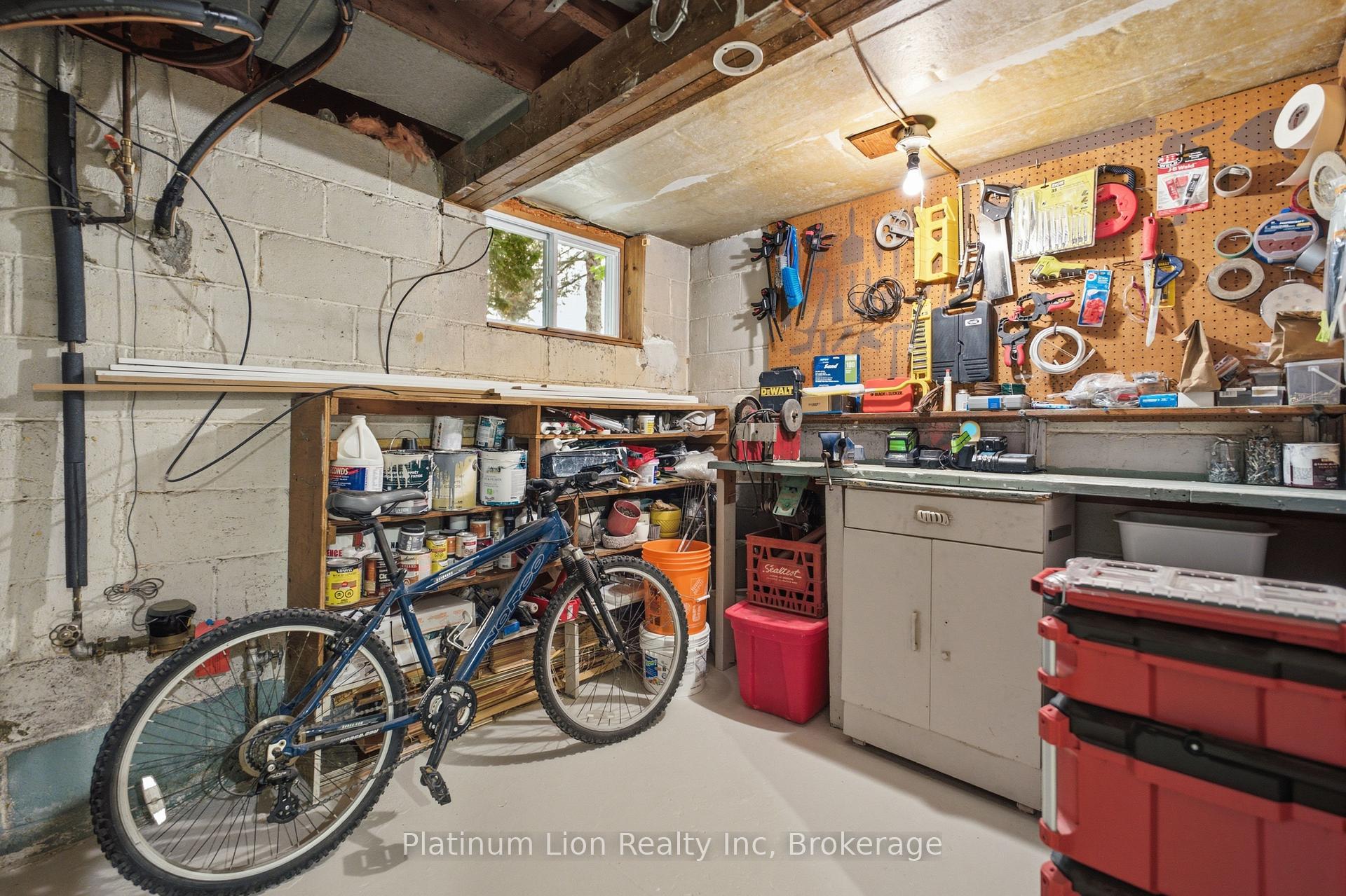 Photo 32 of 38 Mercer Street, Hamilton, Dundas — HOMEH