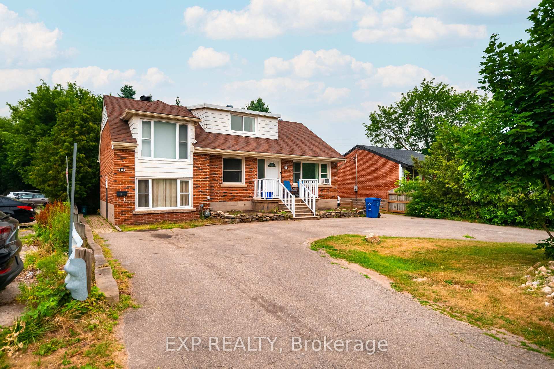 Photo 2 of 5 Fourth Avenue, Orangeville — HOMEH