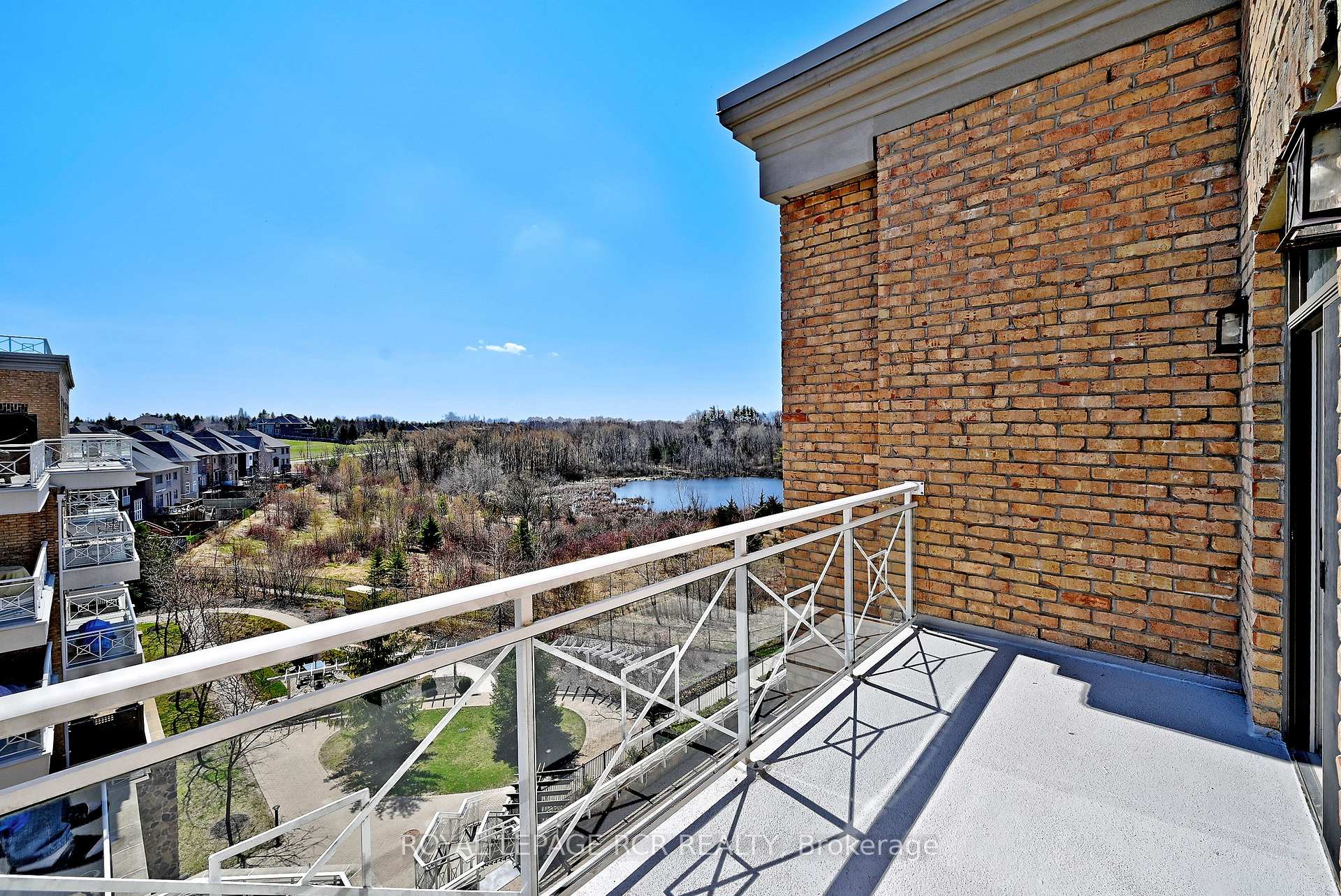 Photo 22 of Unit 416, 80 Burns Boulevard, King, King City — HOMEH