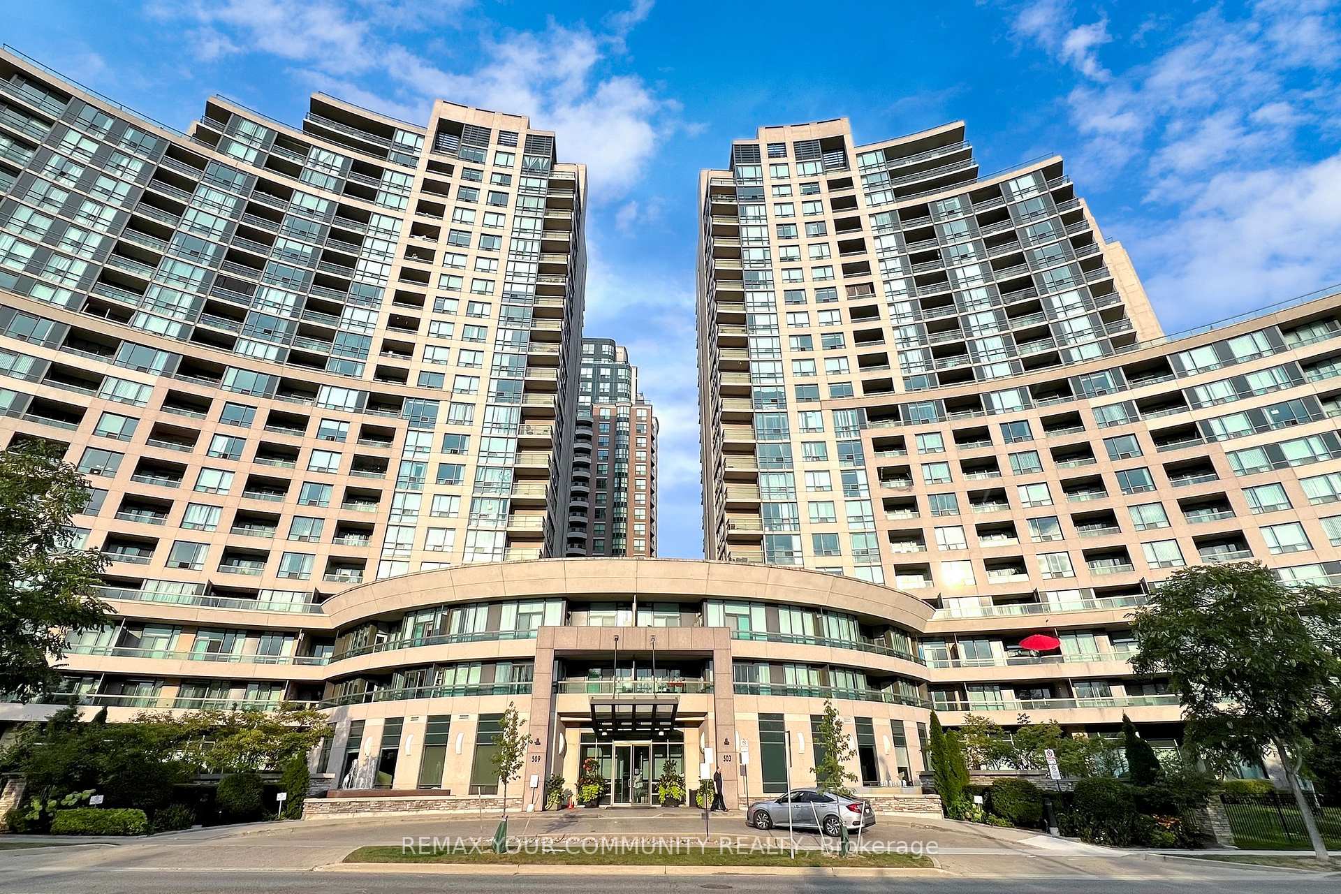 Photo 2 of Unit 607, 503 Beecroft Road, North York, Willowdale West — HOMEH