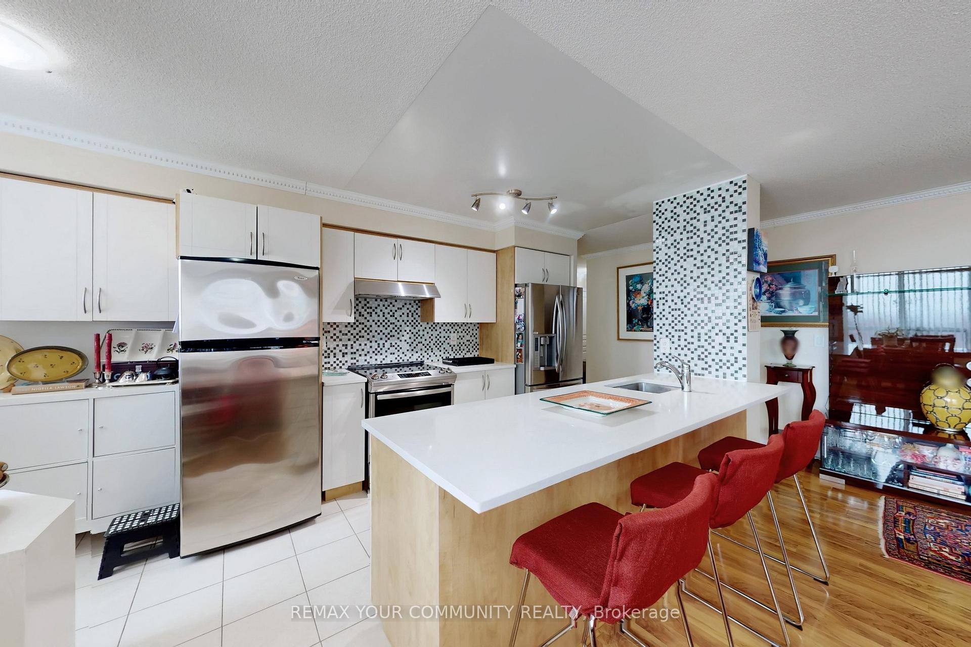 Photo 12 of Unit 607, 503 Beecroft Road, North York, Willowdale West — HOMEH
