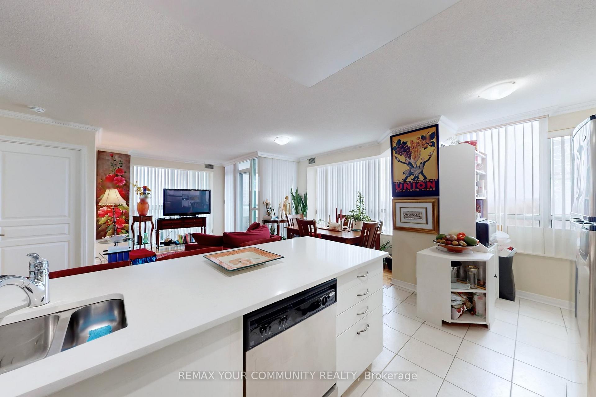 Photo 17 of Unit 607, 503 Beecroft Road, North York, Willowdale West — HOMEH