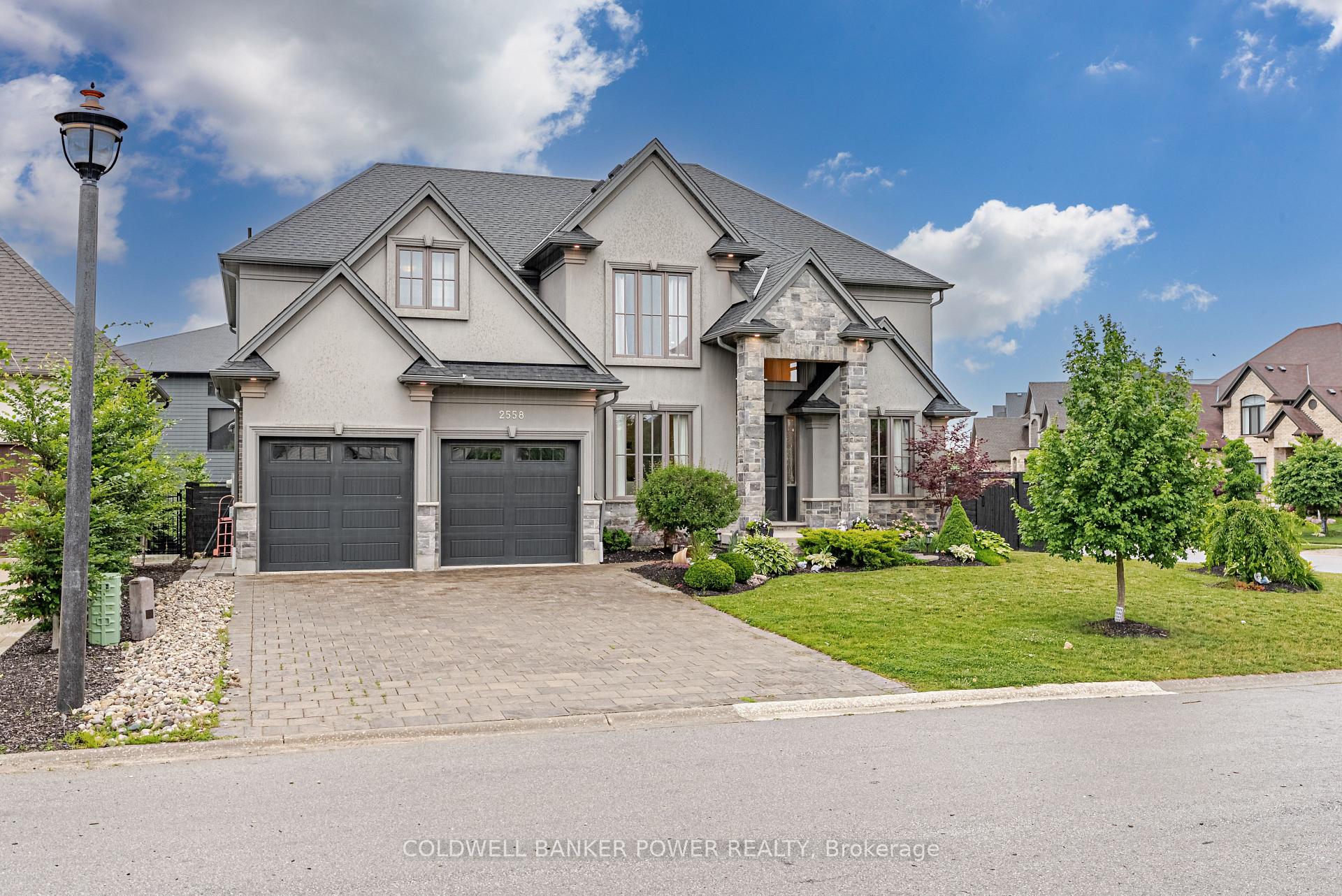 Photo 2 of 2558 Mcwade Place, London, North R — HOMEH