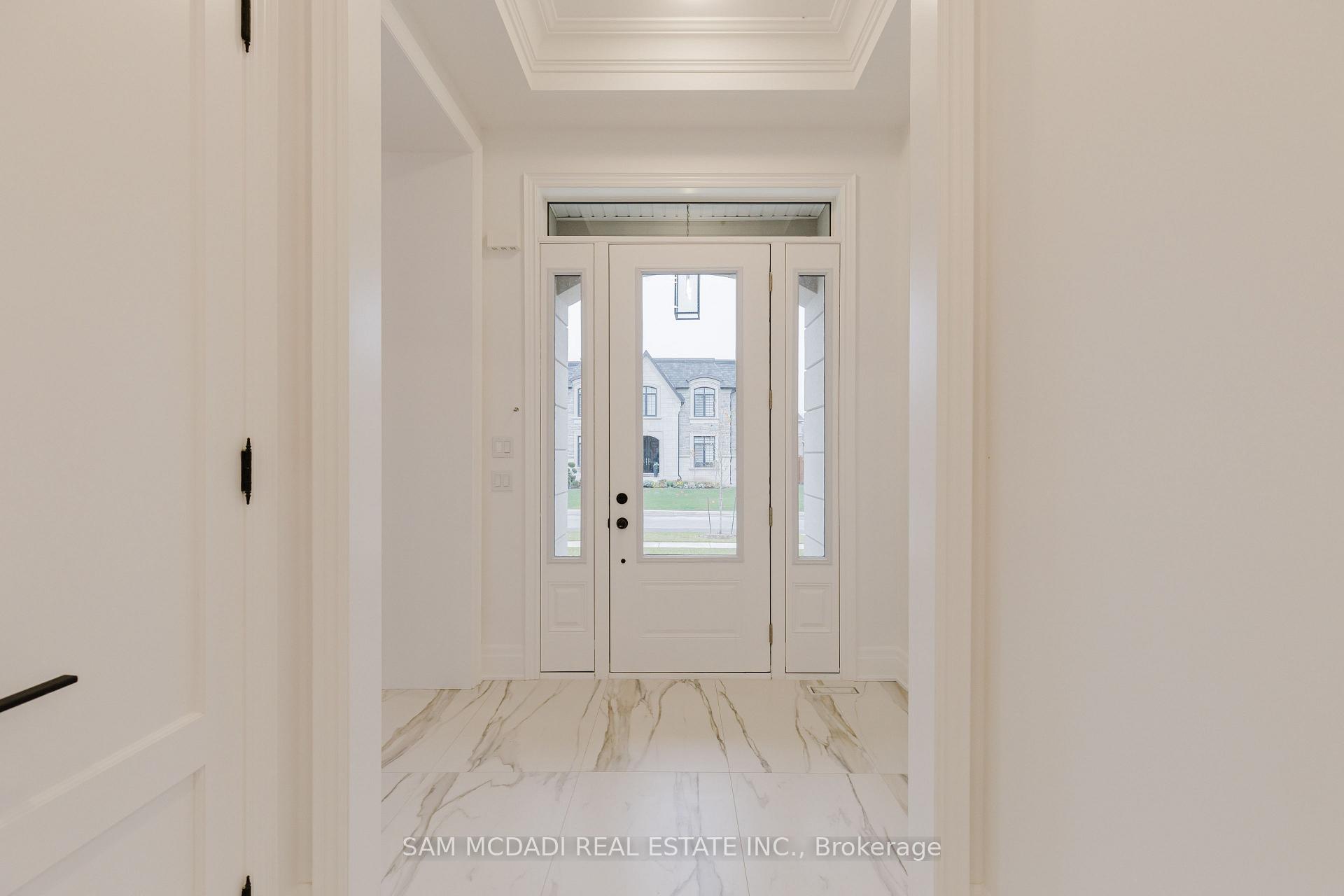 Photo 3 of 243 Prince George Crescent, Oakville, Southwest — HOMEH