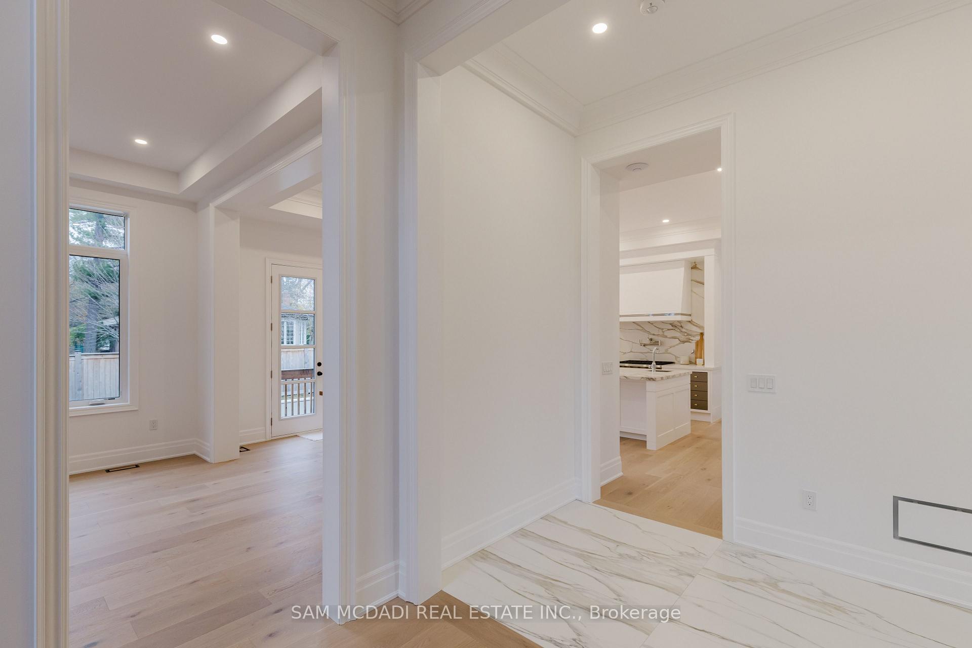 Photo 9 of 243 Prince George Crescent, Oakville, Southwest — HOMEH