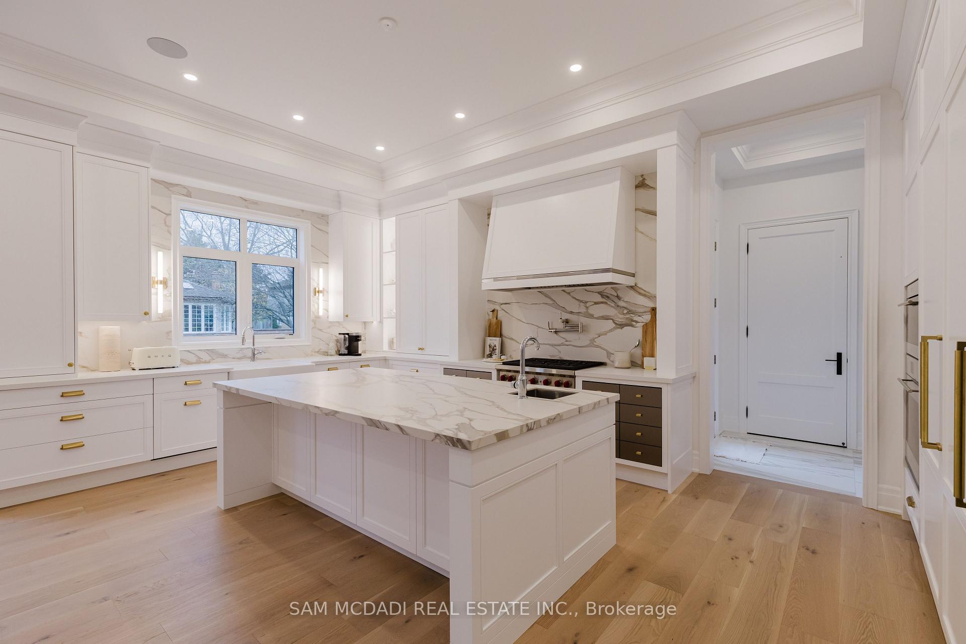 Photo 12 of 243 Prince George Crescent, Oakville, Southwest — HOMEH
