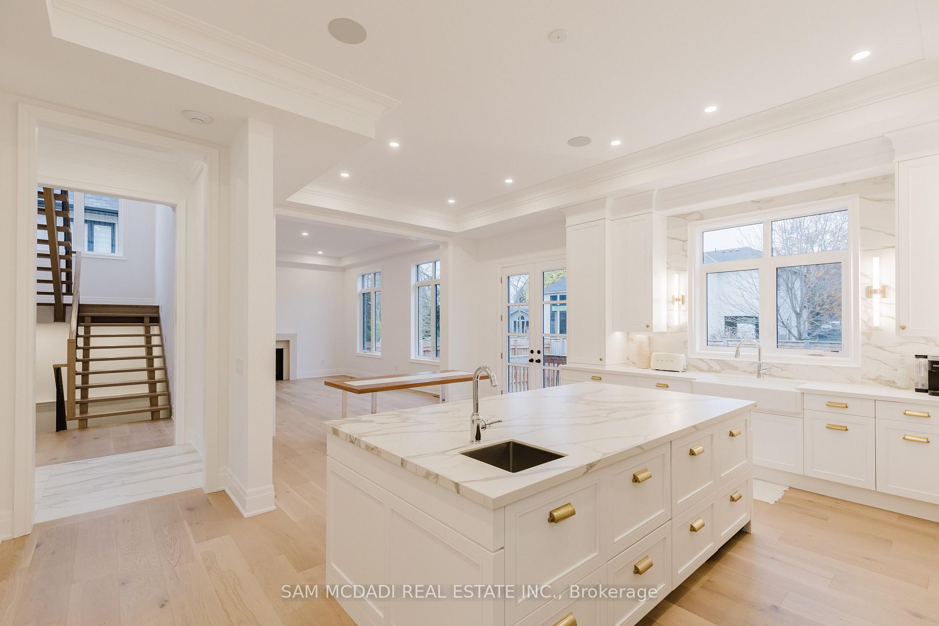 Photo 15 of 243 Prince George Crescent, Oakville, Southwest — HOMEH