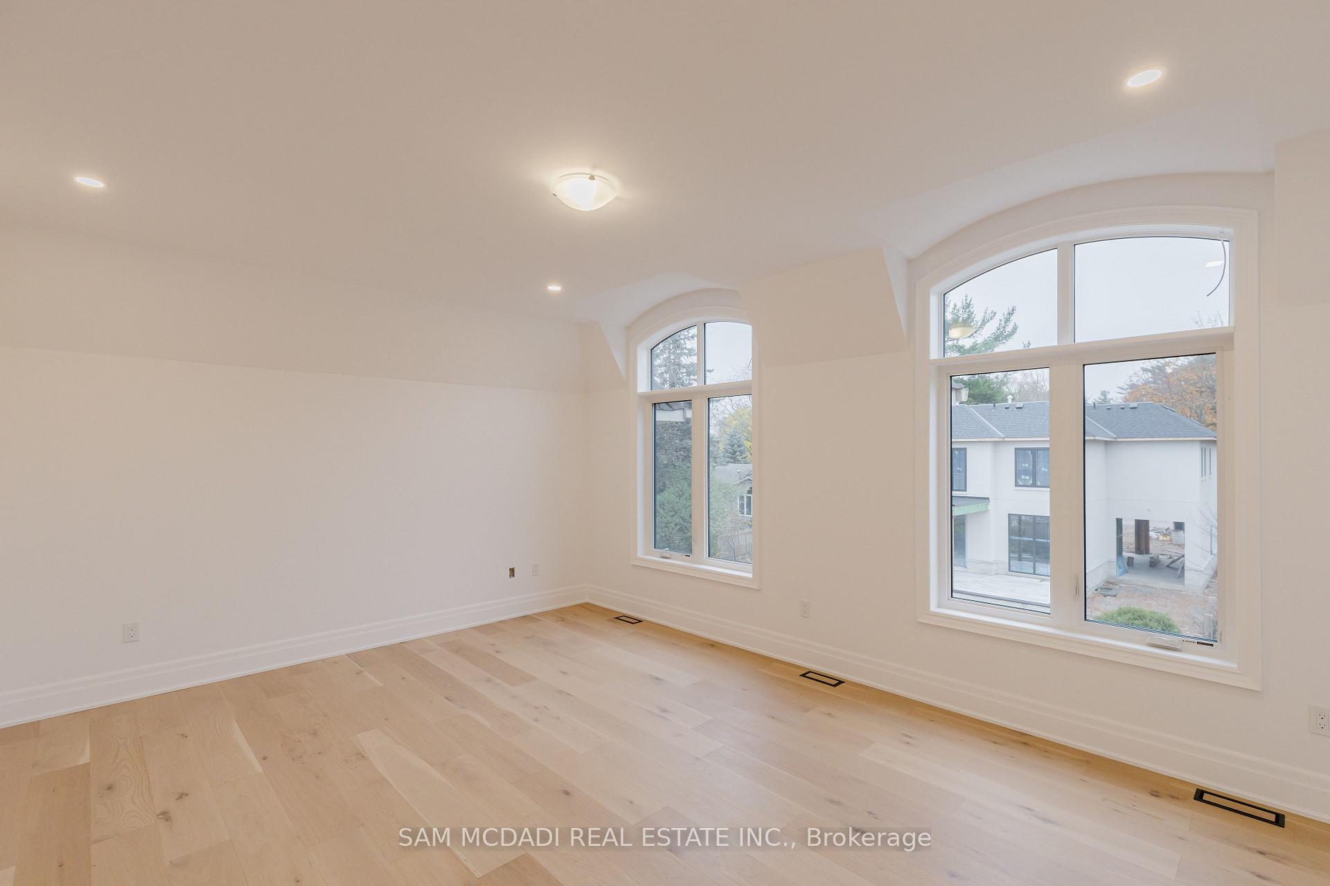 Photo 26 of 243 Prince George Crescent, Oakville, Southwest — HOMEH