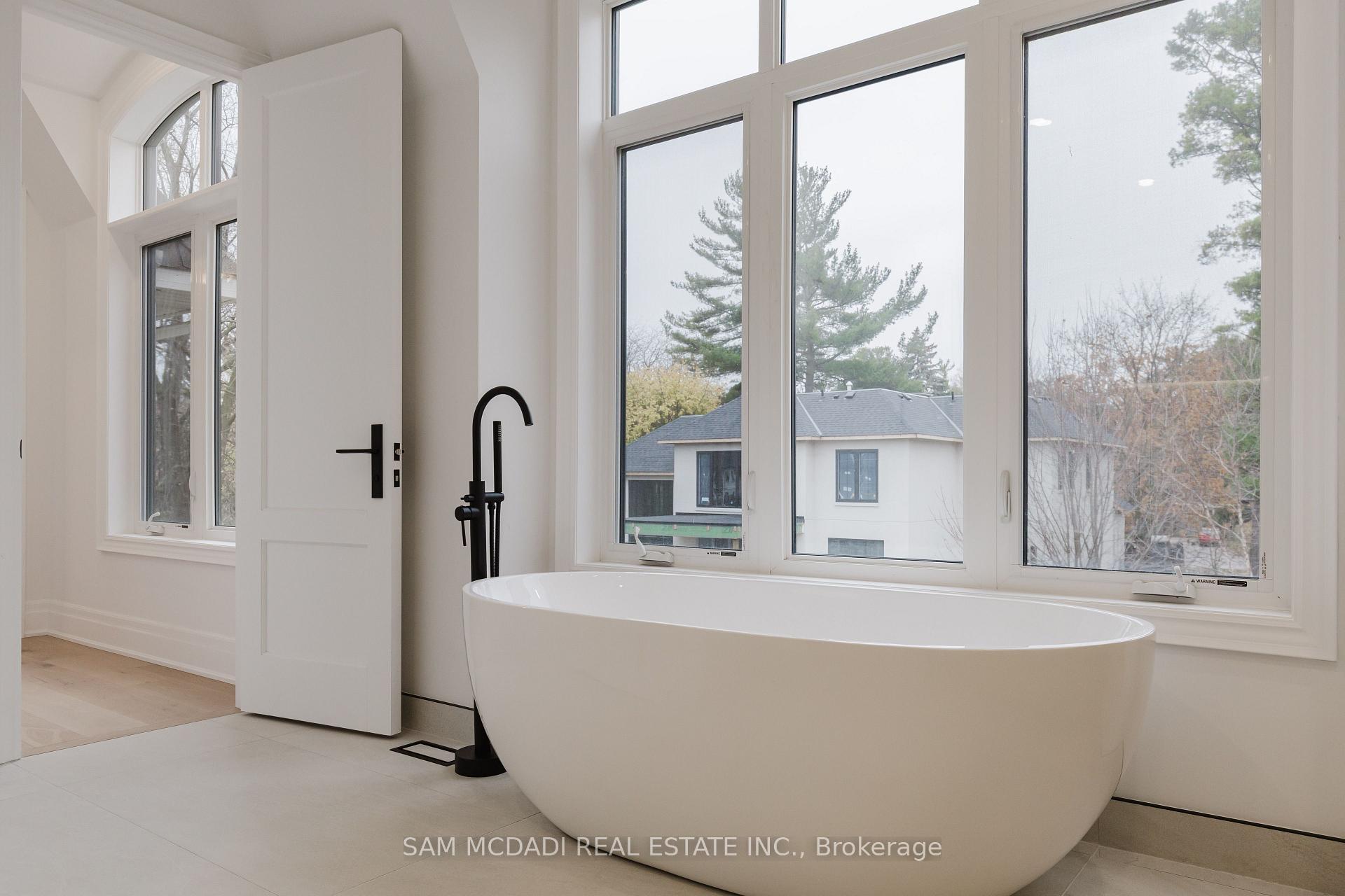 Photo 28 of 243 Prince George Crescent, Oakville, Southwest — HOMEH