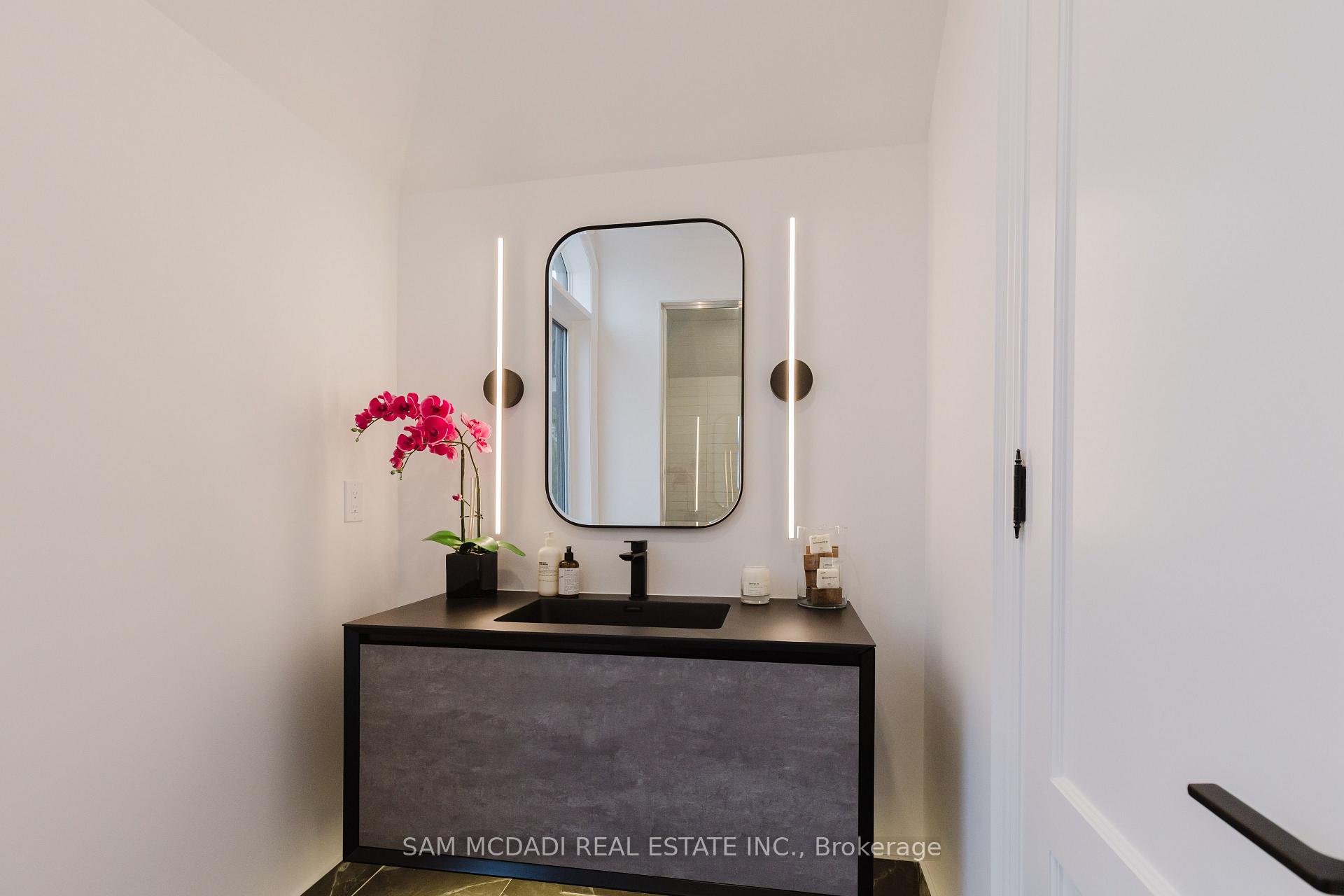 Photo 40 of 243 Prince George Crescent, Oakville, Southwest — HOMEH