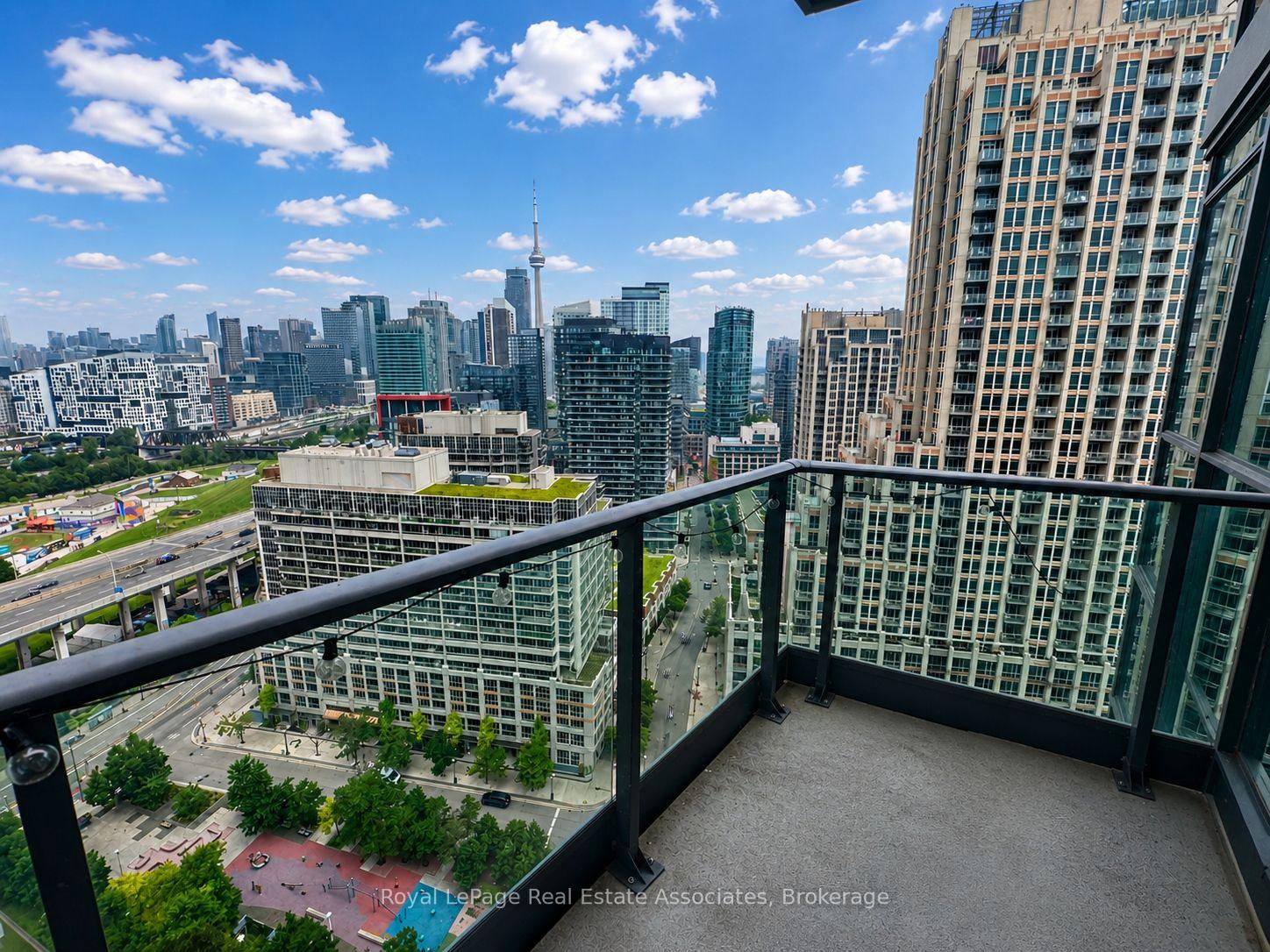 Photo 14 of Unit 2411, 215 Fort York Boulevard, Toronto, Niagara — HOMEH
