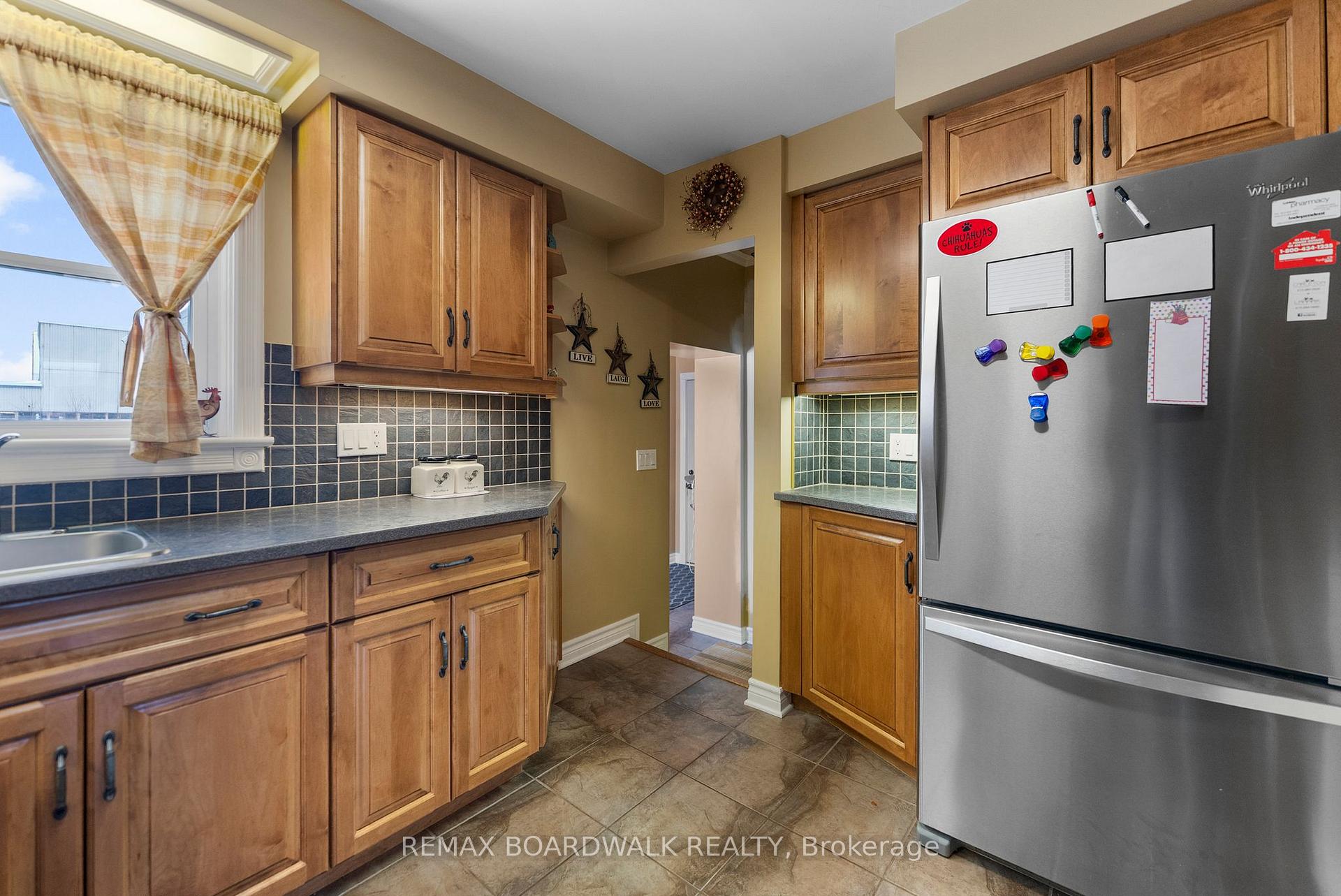 Photo 8 of 39 Condie Street, Smiths Falls, Smiths Falls — HOMEH