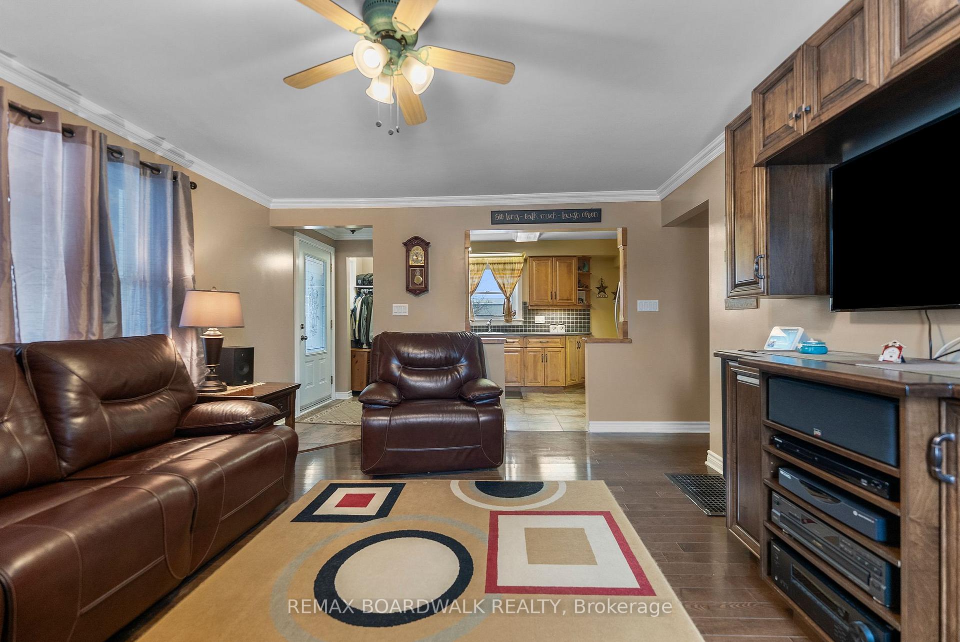 Photo 11 of 39 Condie Street, Smiths Falls, Smiths Falls — HOMEH
