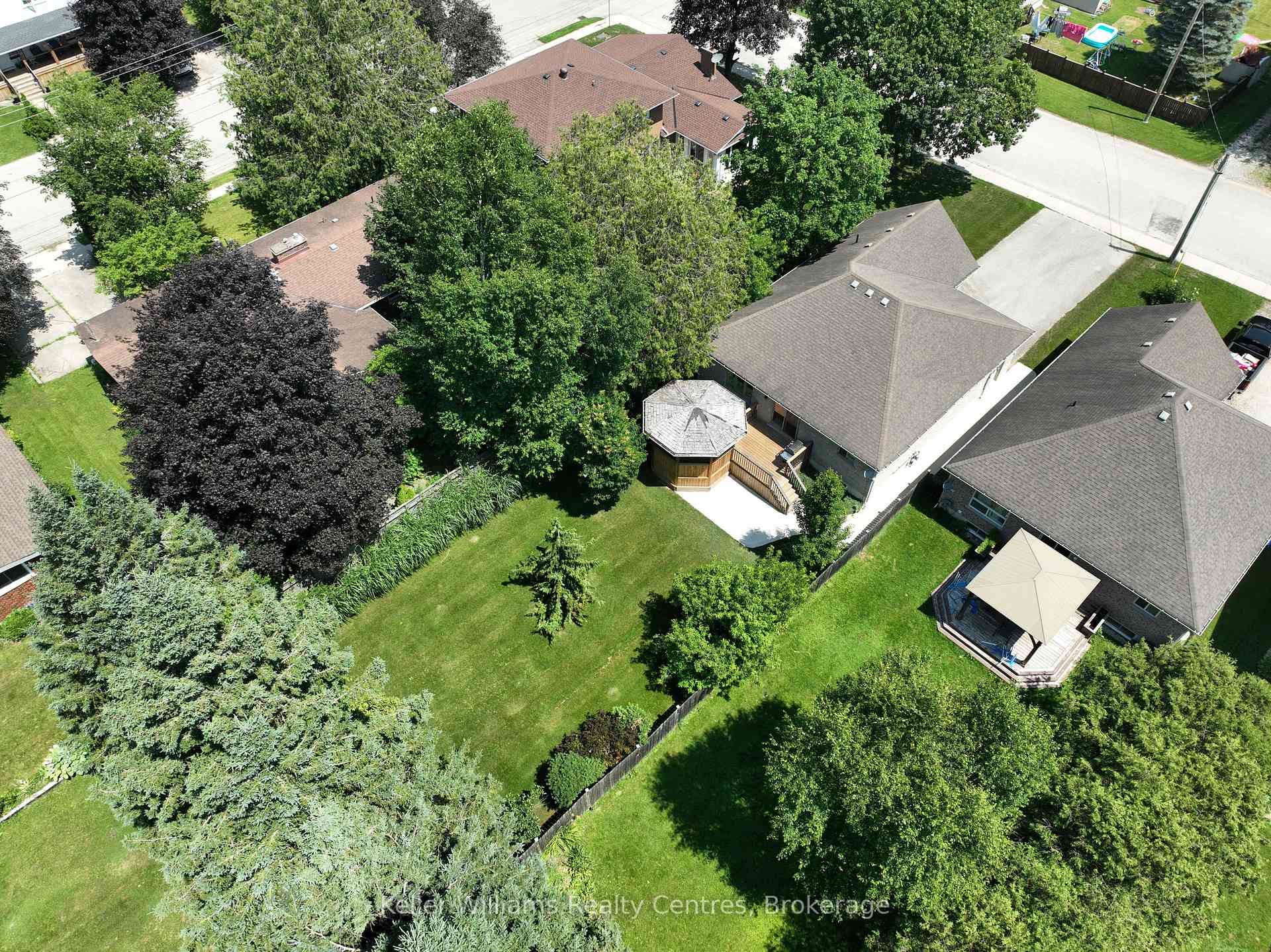 Photo 39 of 152 Kincardine Street N, West Grey — HOMEH
