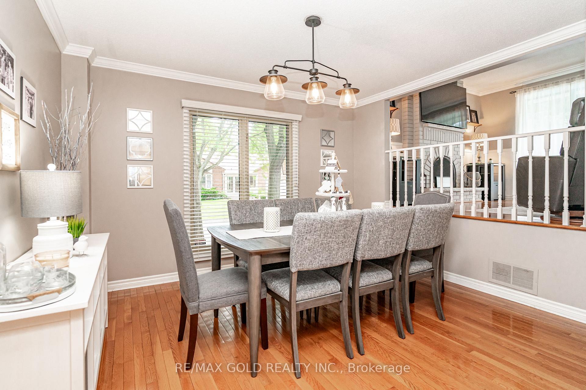 Photo 16 of 40 Cairnmore Court, Brampton, Snelgrove — HOMEH