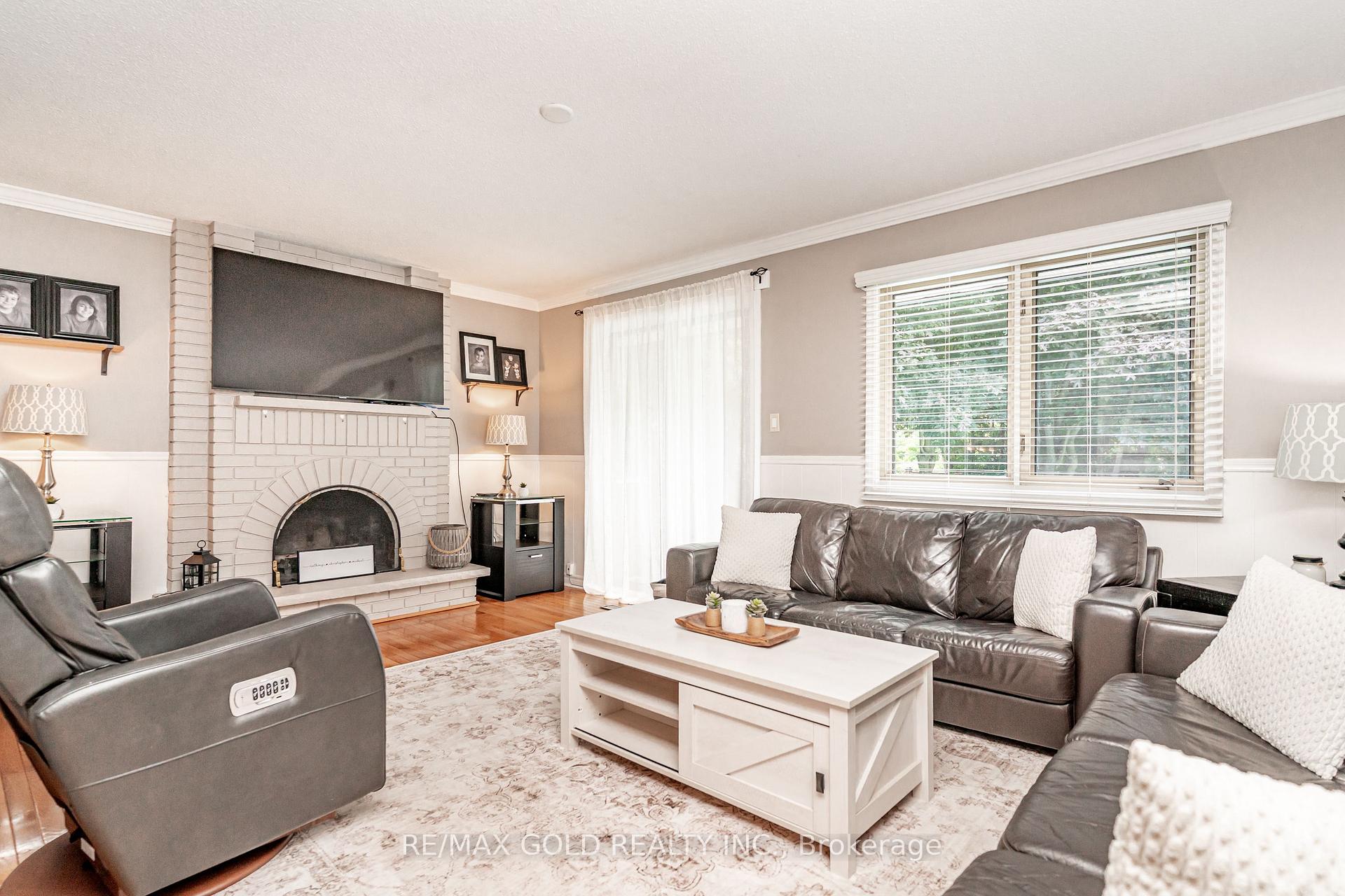 Photo 19 of 40 Cairnmore Court, Brampton, Snelgrove — HOMEH
