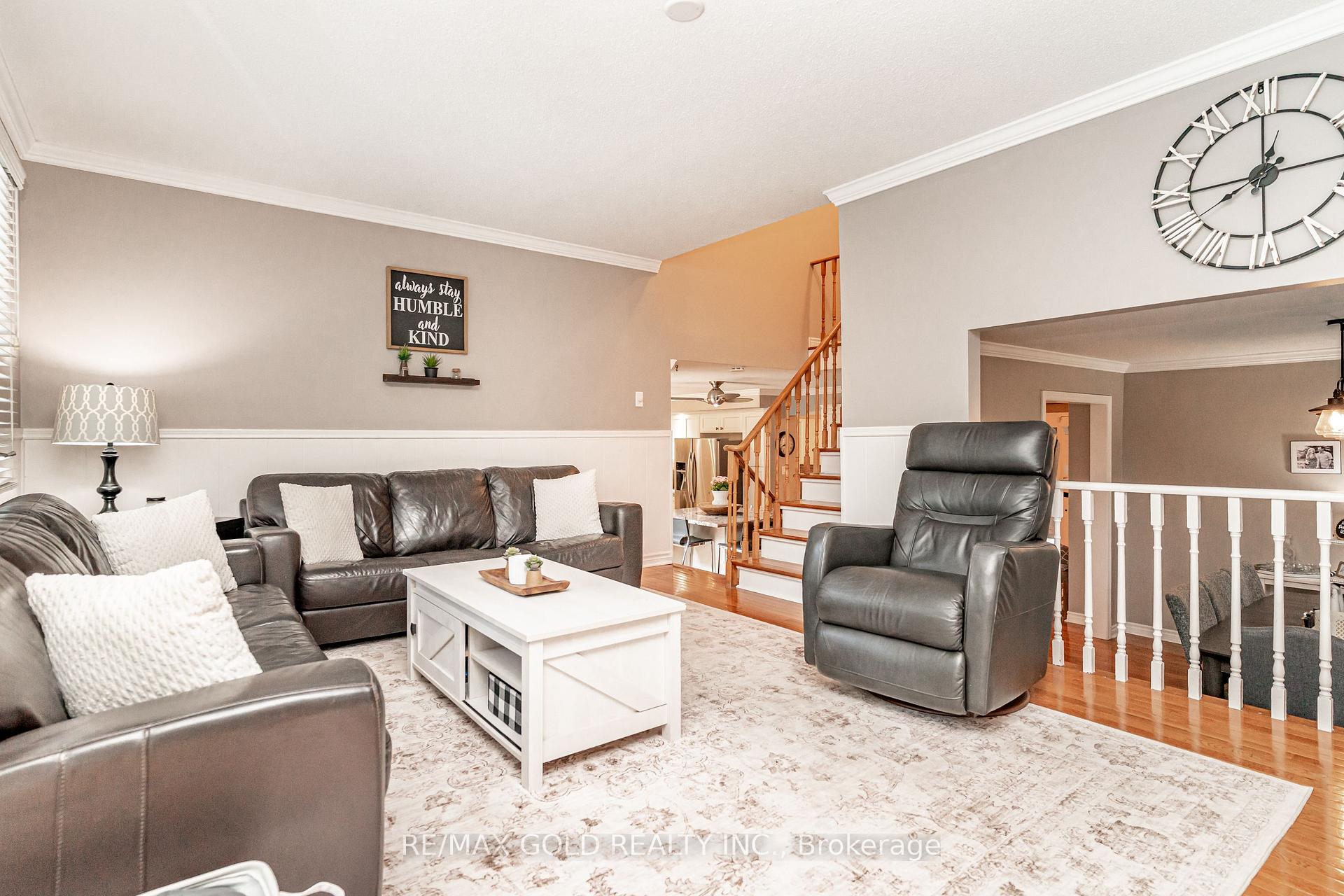 Photo 20 of 40 Cairnmore Court, Brampton, Snelgrove — HOMEH