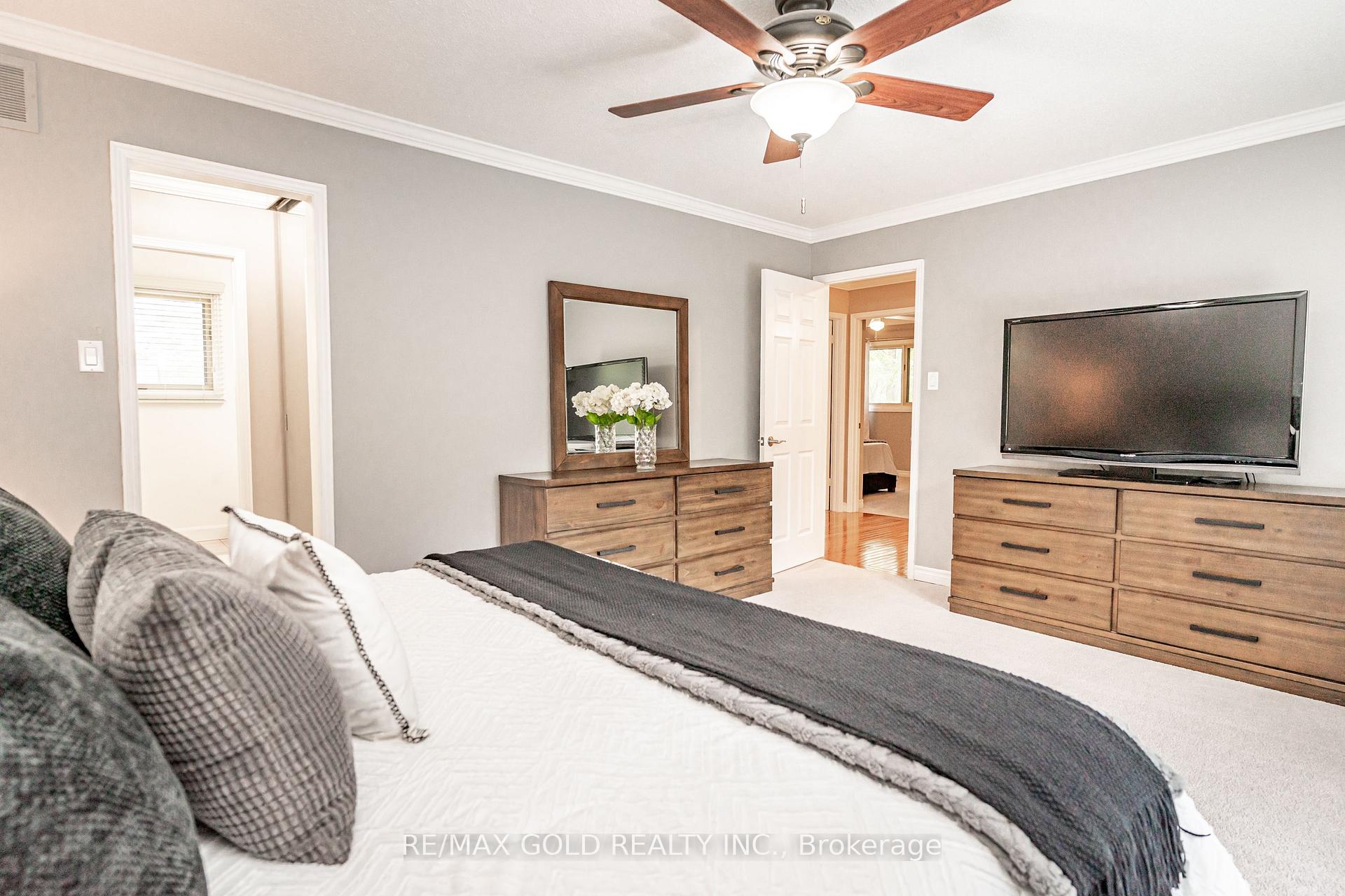 Photo 22 of 40 Cairnmore Court, Brampton, Snelgrove — HOMEH