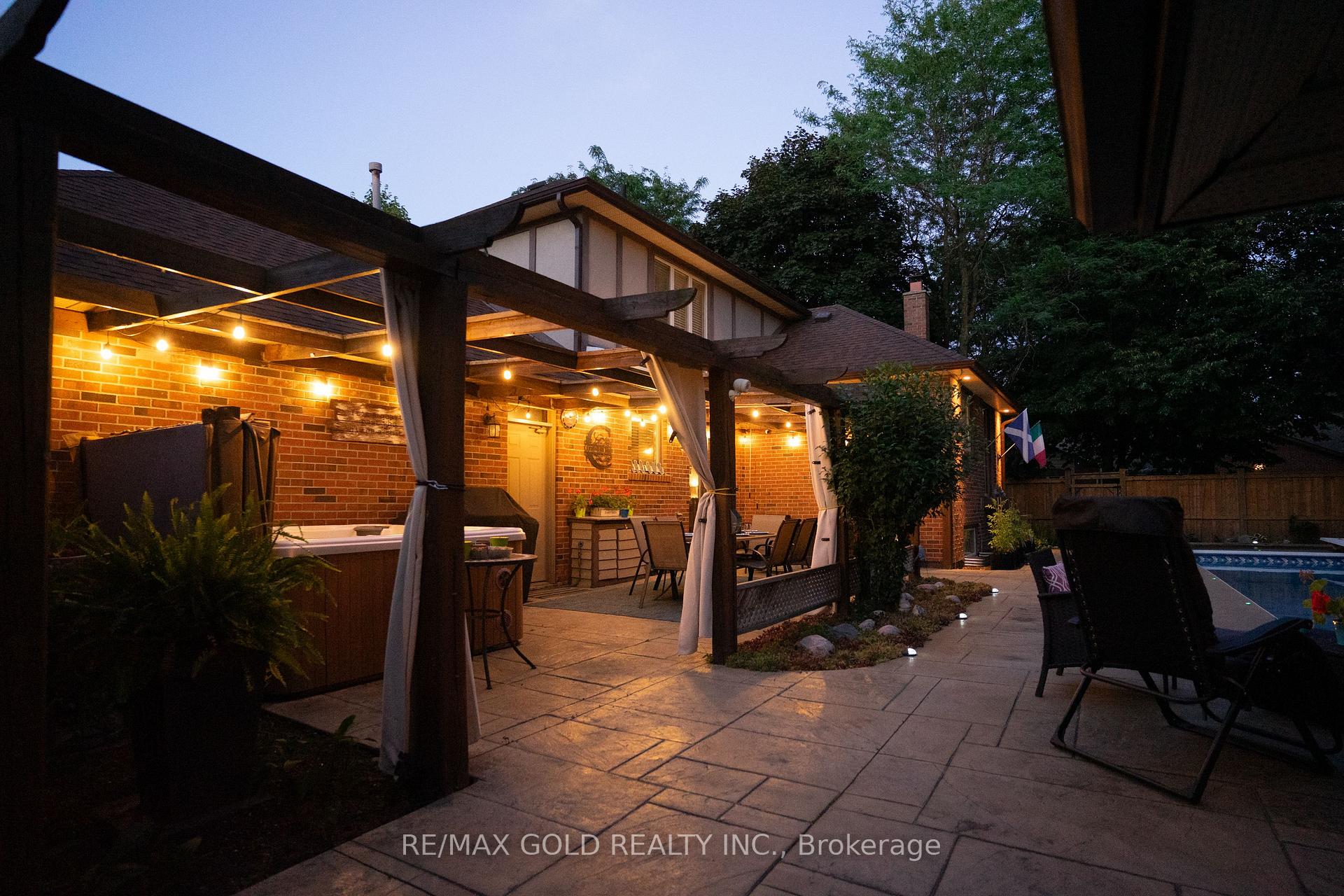 Photo 44 of 40 Cairnmore Court, Brampton, Snelgrove — HOMEH