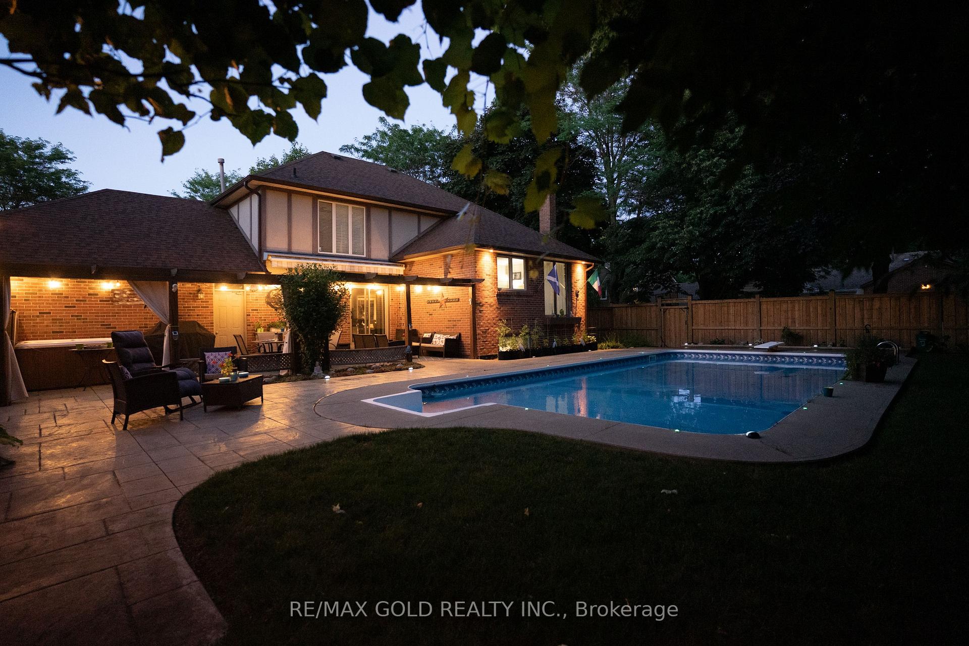 Photo 47 of 40 Cairnmore Court, Brampton, Snelgrove — HOMEH