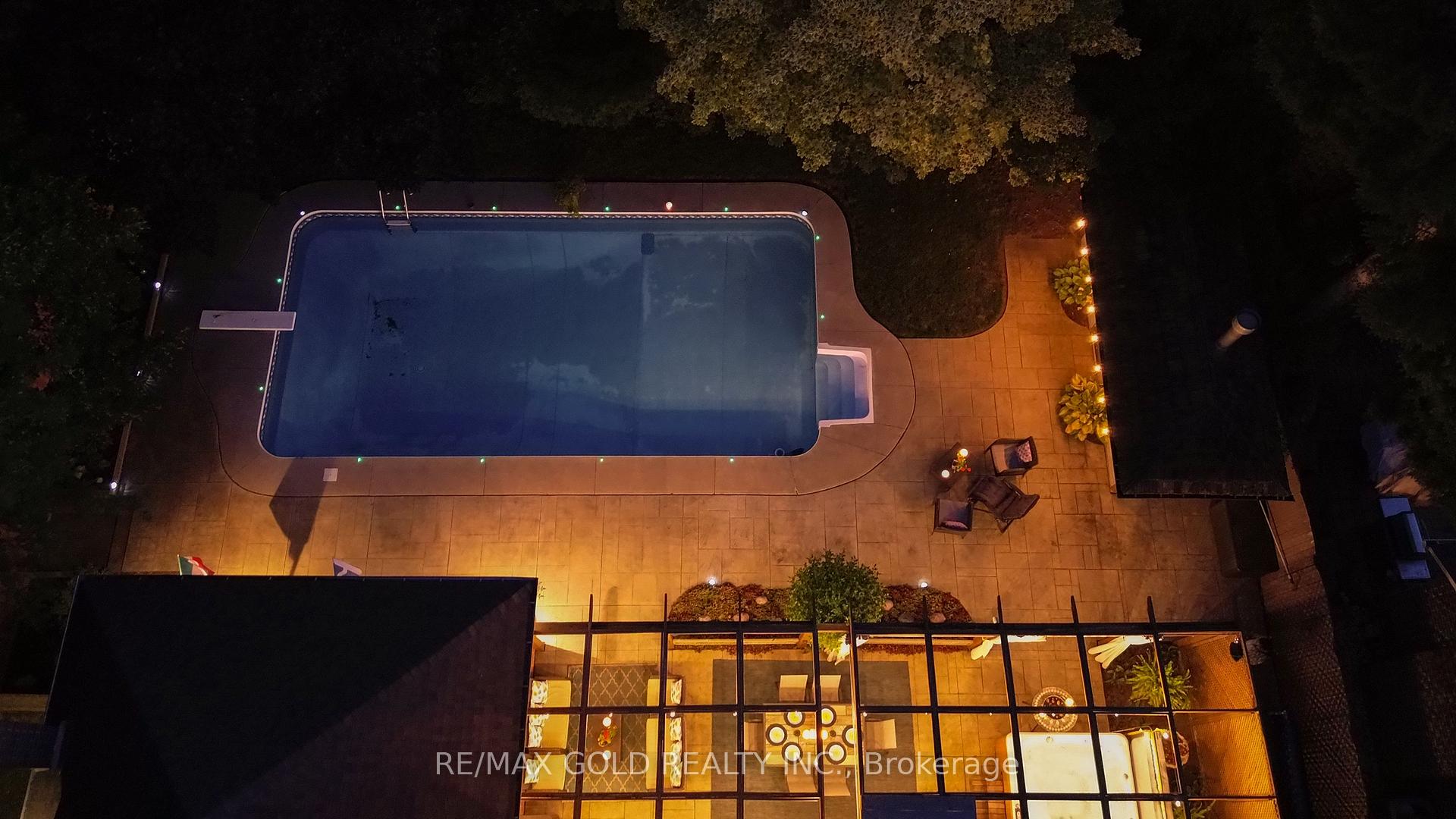Photo 50 of 40 Cairnmore Court, Brampton, Snelgrove — HOMEH