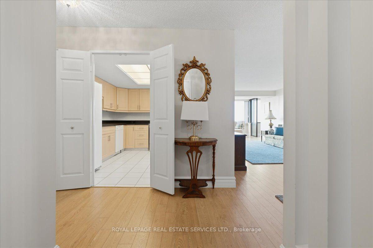 Photo 5 of Unit 2205, 2330 Bridletowne Circle, Scarborough, L'Amoreaux — HOMEH