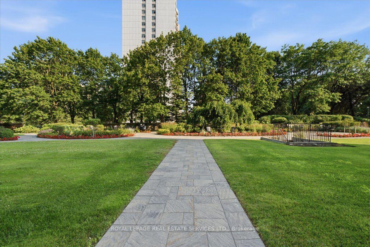 Photo 21 of Unit 2205, 2330 Bridletowne Circle, Scarborough, L'Amoreaux — HOMEH