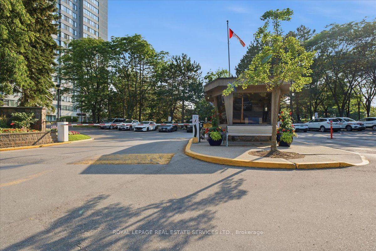 Photo 25 of Unit 2205, 2330 Bridletowne Circle, Scarborough, L'Amoreaux — HOMEH