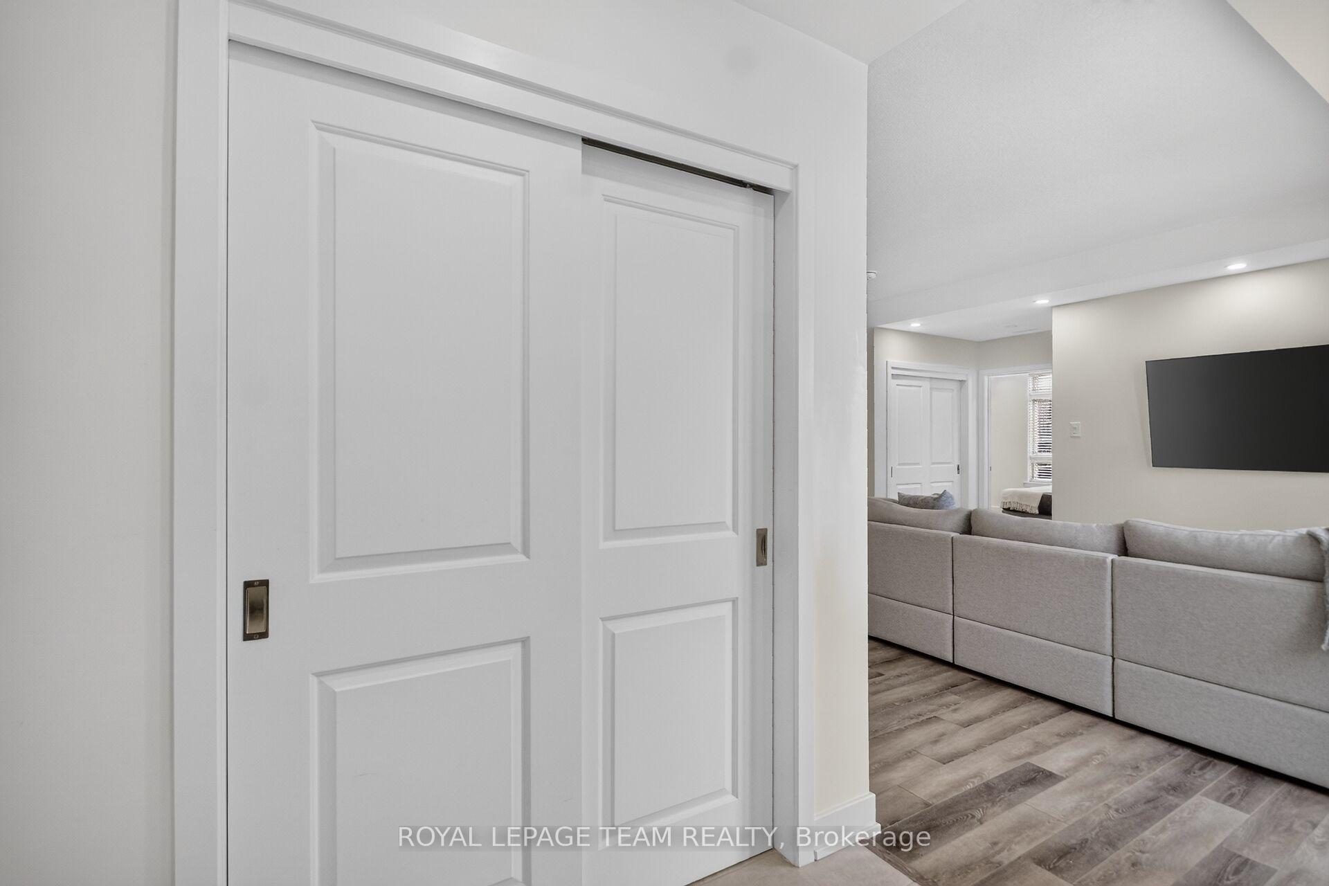 Photo 4 of Unit H, 45 Overberg Way, Ottawa, Kanata - Emerald Meadows/Trailwest — HOMEH