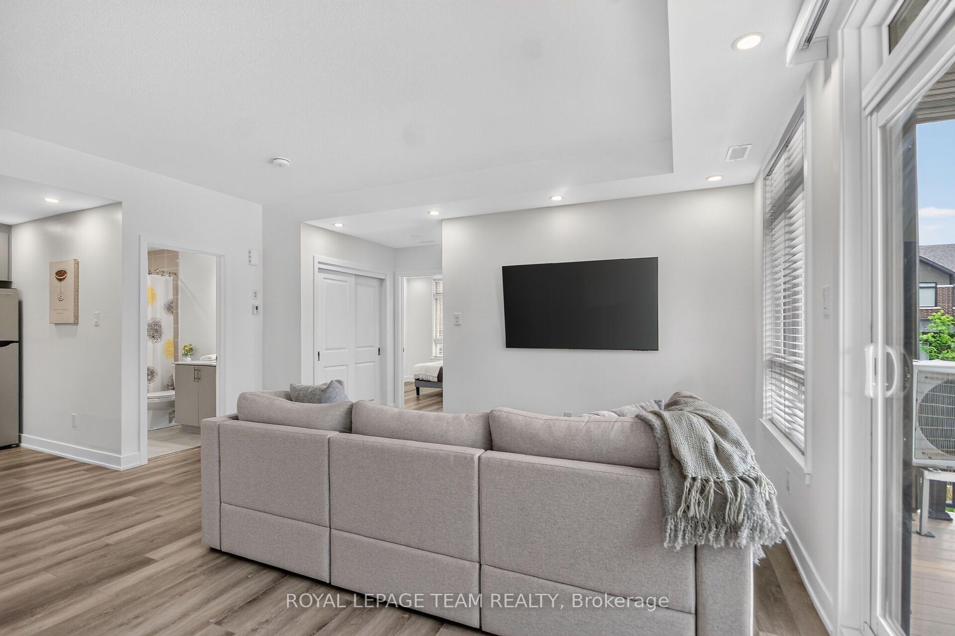 Photo 5 of Unit H, 45 Overberg Way, Ottawa, Kanata - Emerald Meadows/Trailwest — HOMEH