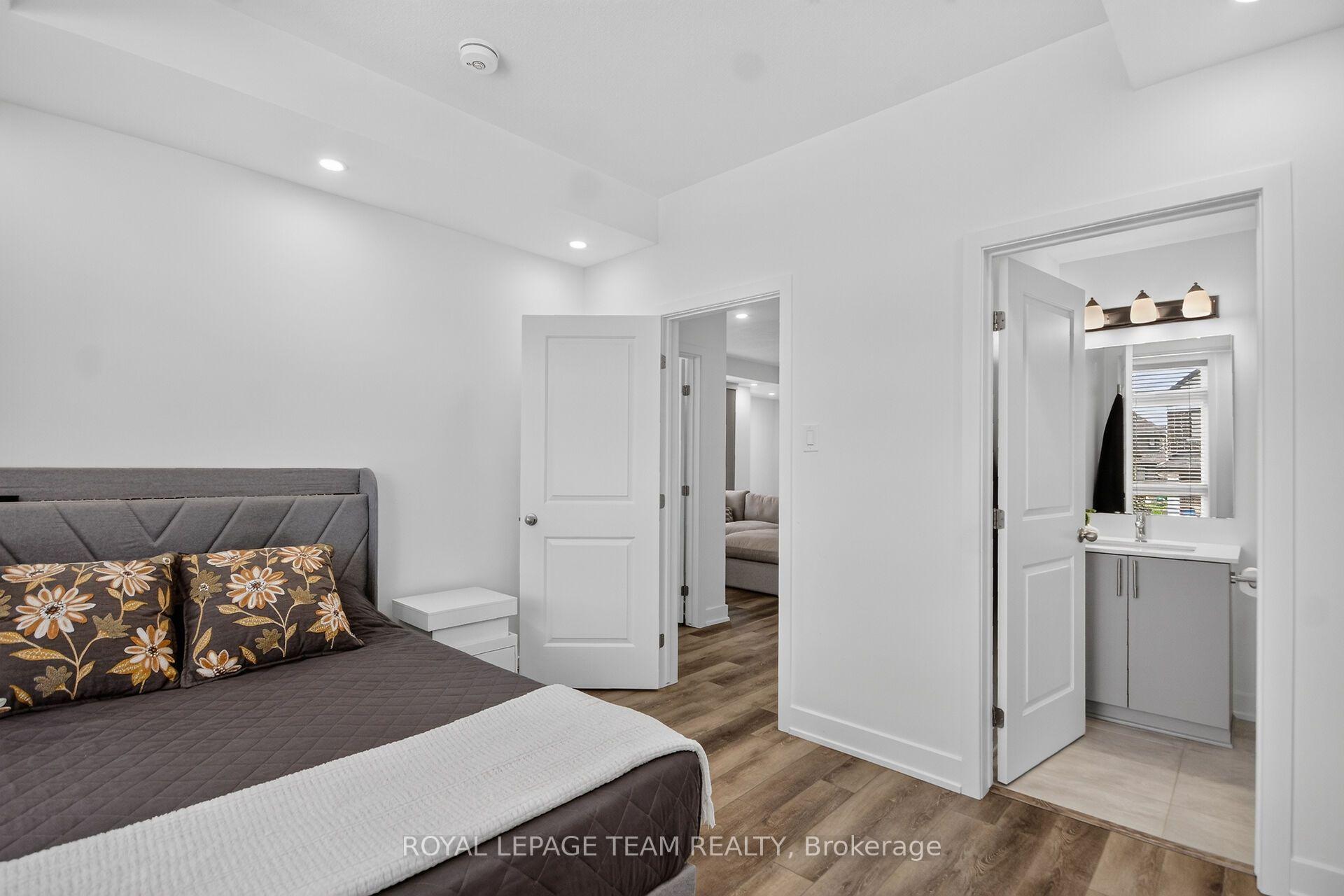 Photo 23 of Unit H, 45 Overberg Way, Ottawa, Kanata - Emerald Meadows/Trailwest — HOMEH
