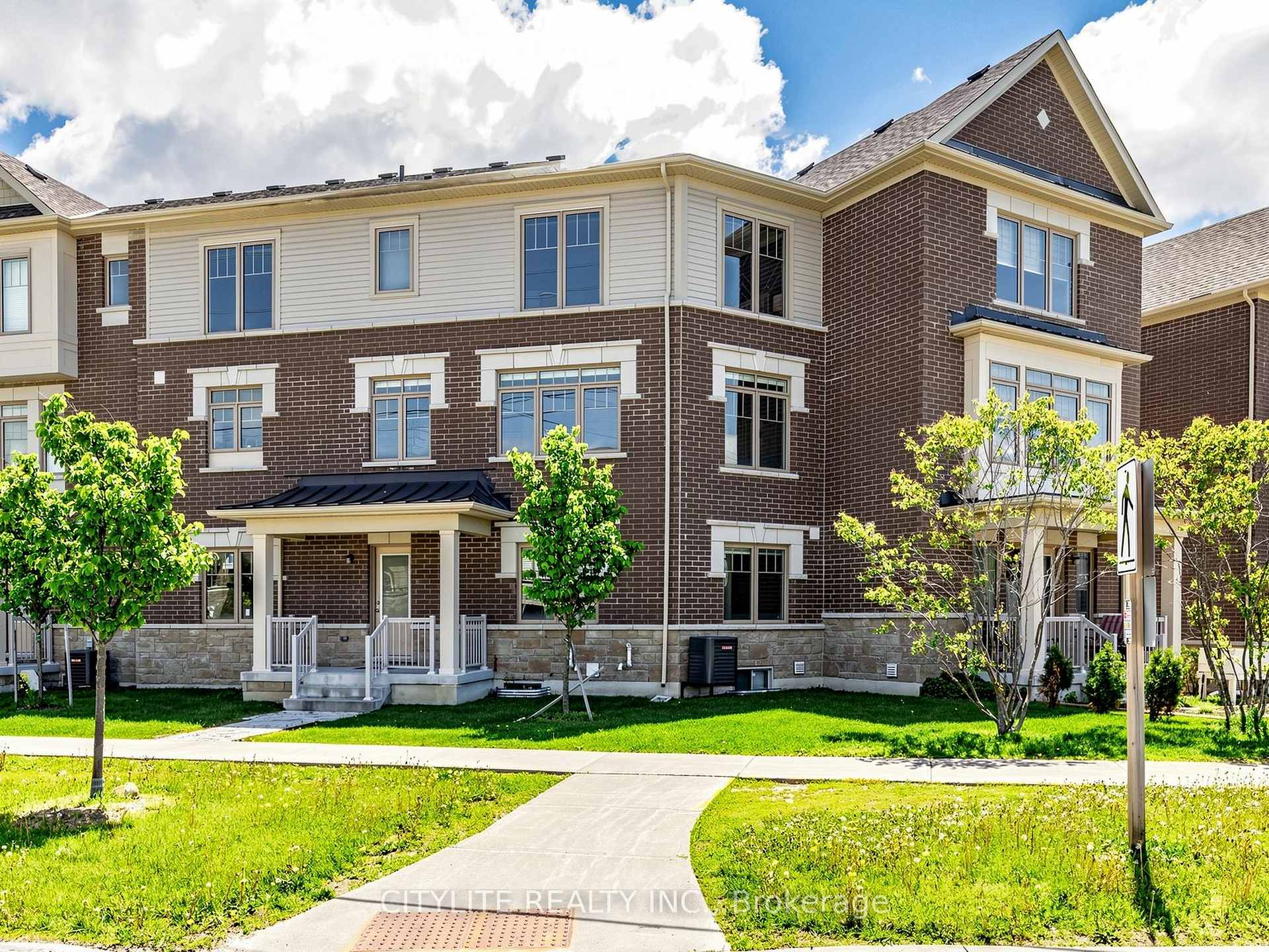 Photo 41 of 38 Ambereen Place, Clarington, Bowmanville — HOMEH
