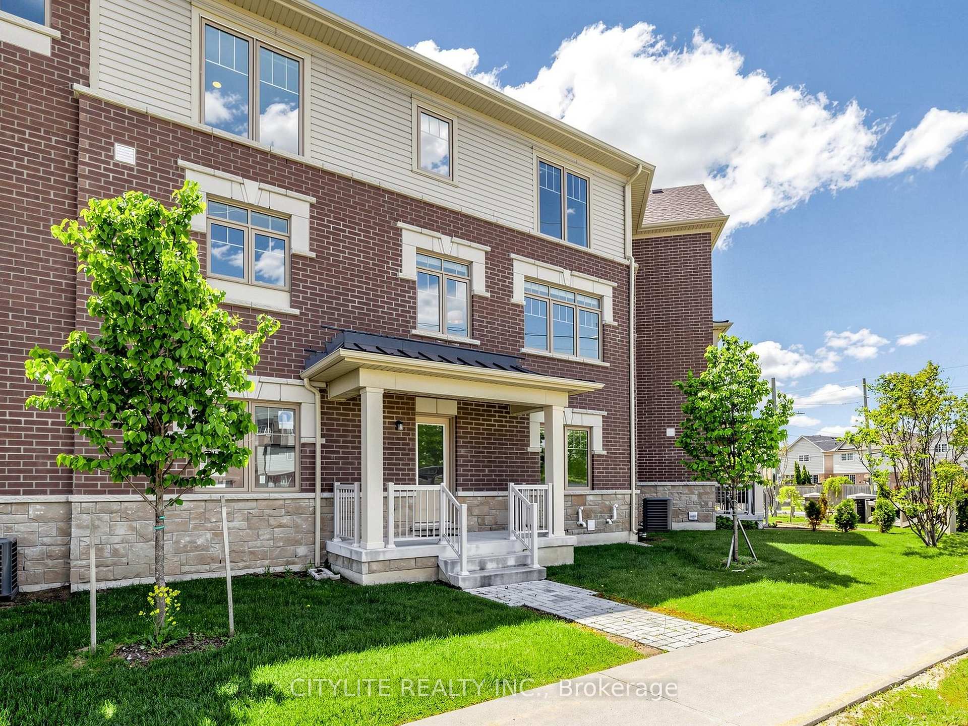 Photo 43 of 38 Ambereen Place, Clarington, Bowmanville — HOMEH