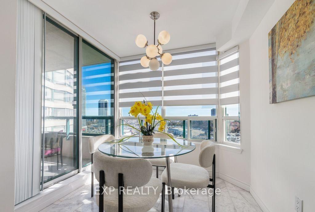 Photo 9 of Unit 1709, 7250 Yonge Street, Vaughan, Crestwood-Springfarm-Yorkhill — HOMEH