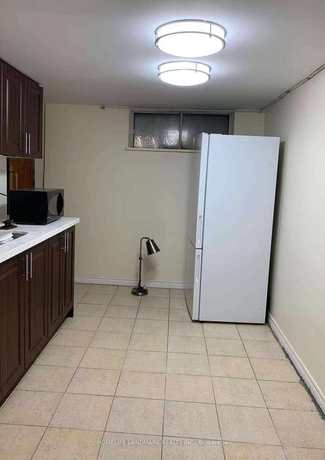 Photo 8 of Unit Basement, 120 Verobeach Boulevard, North York, Humbermede — HOMEH