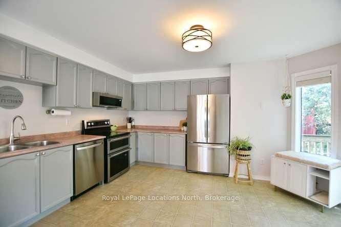 Photo 14 of 83 Fernbrook Drive, Wasaga Beach — HOMEH
