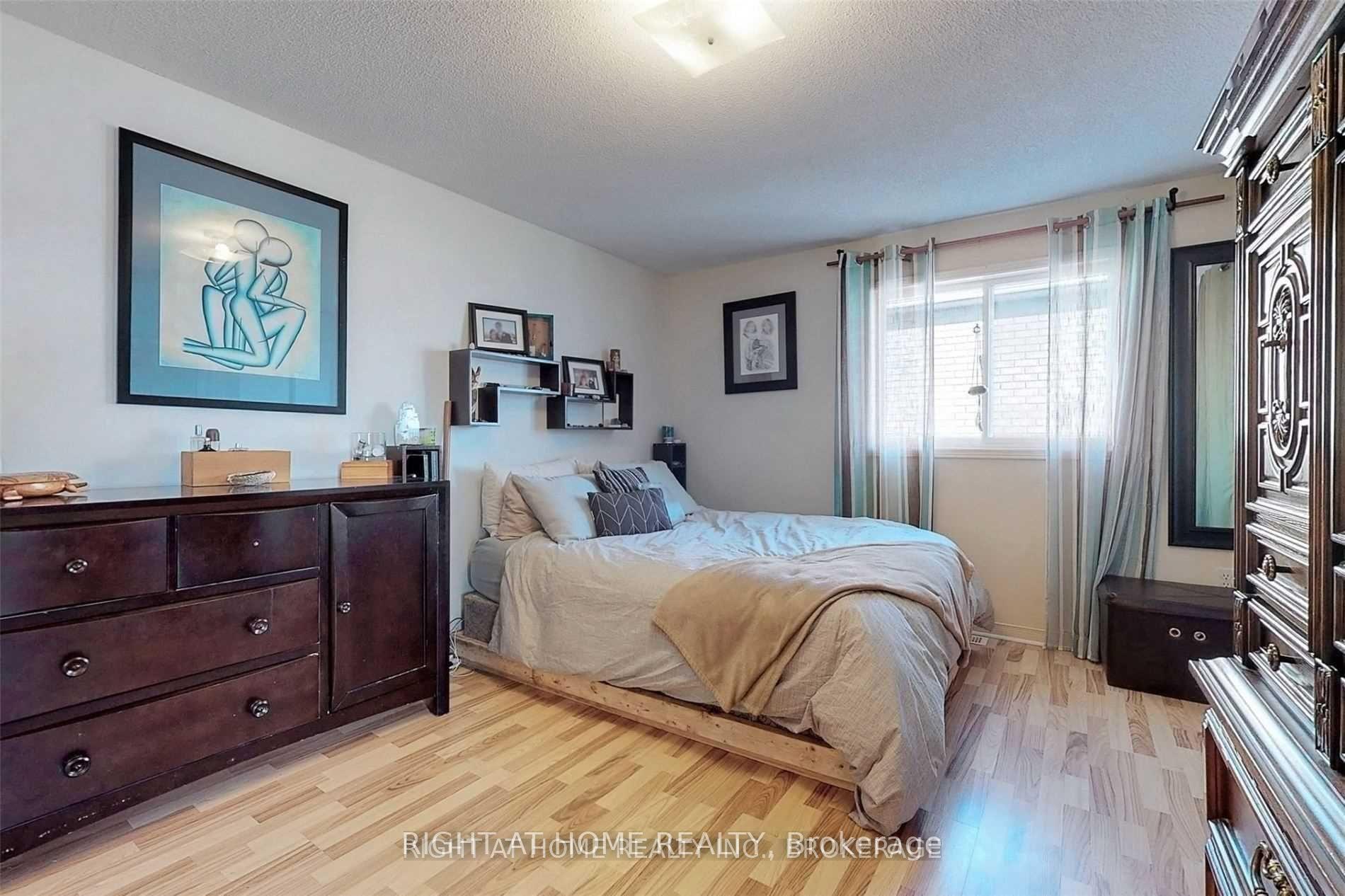 Photo 13 of Unit Upper, 229 Dunsmore Lane, Barrie, Georgian Drive — HOMEH