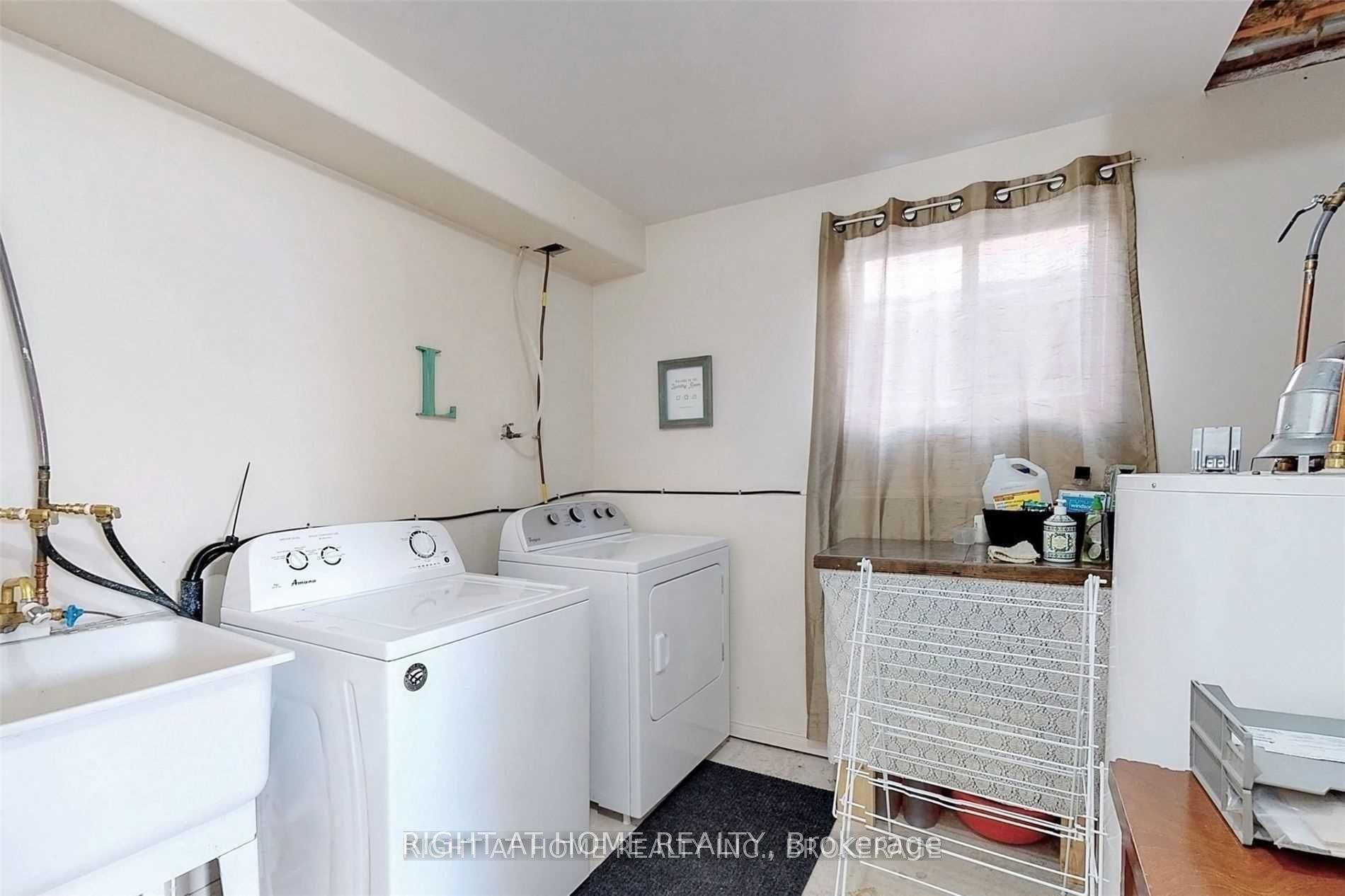 Photo 21 of Unit Upper, 229 Dunsmore Lane, Barrie, Georgian Drive — HOMEH