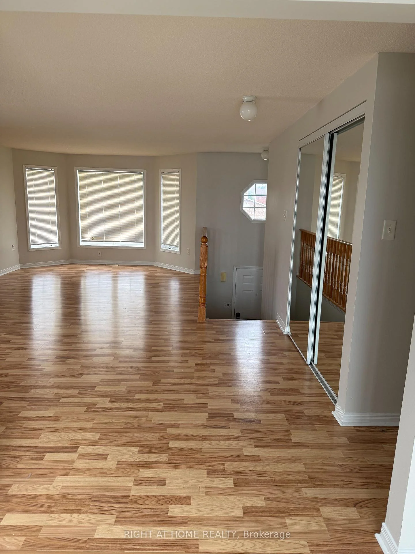 Photo 6 of Unit Upper, 229 Dunsmore Lane, Barrie, Georgian Drive — HOMEH