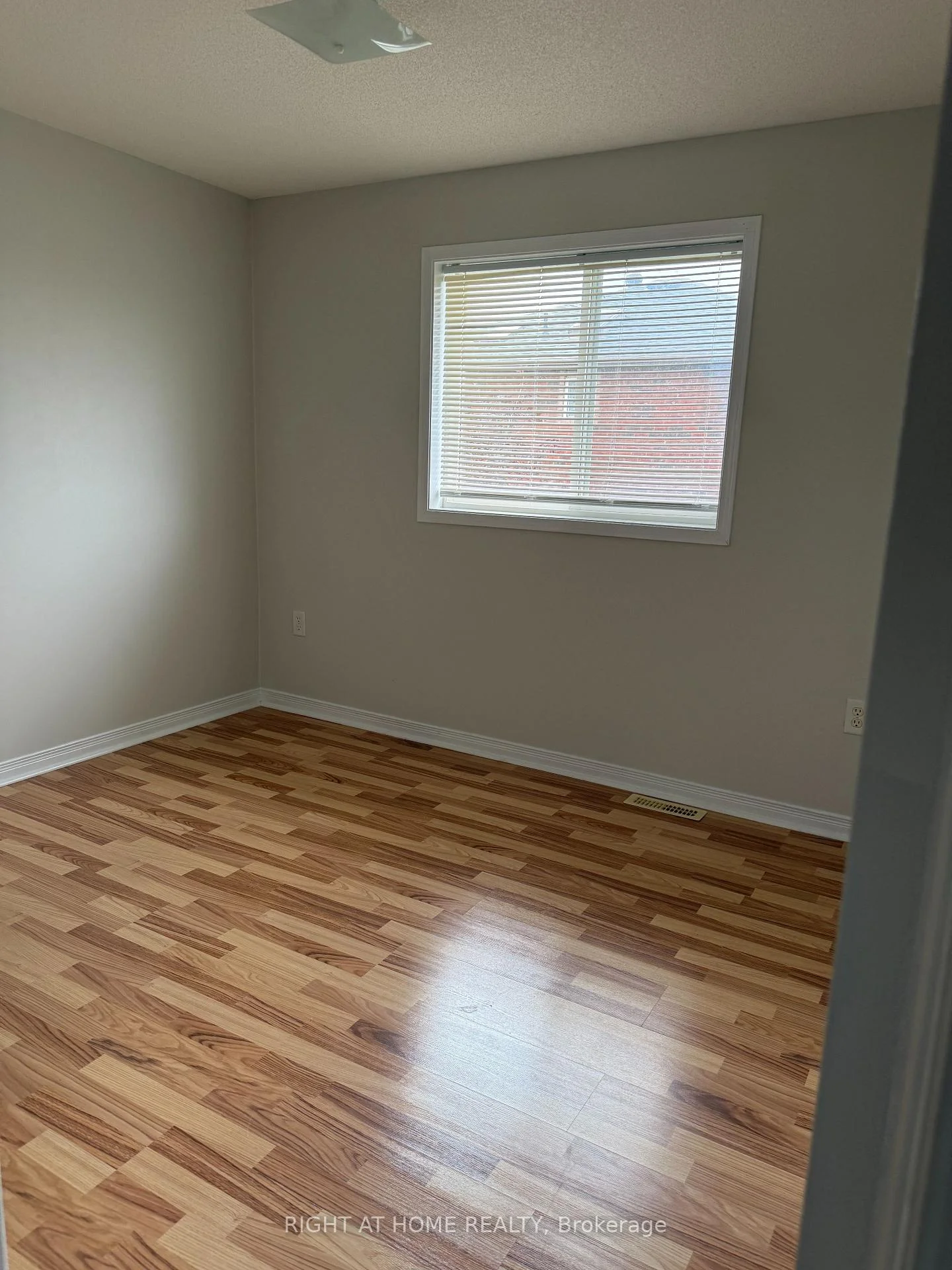 Photo 19 of Unit Upper, 229 Dunsmore Lane, Barrie, Georgian Drive — HOMEH
