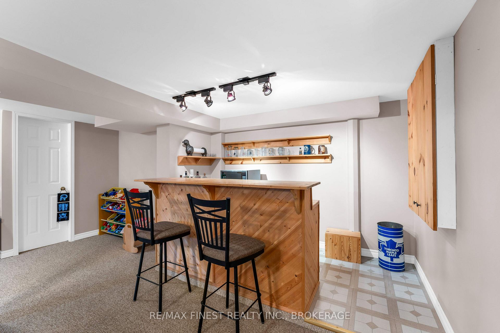 Photo 37 of 943 Newhall Drive, Kingston, North of Taylor-Kidd Blvd — HOMEH