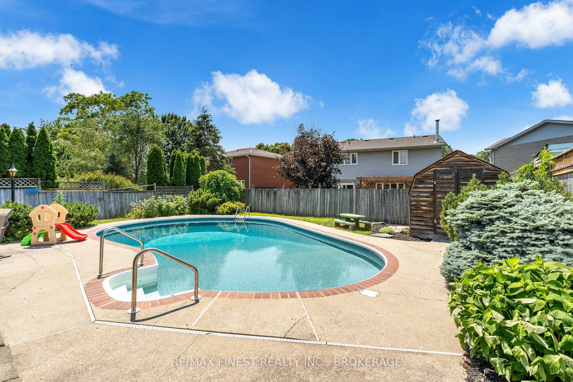 Photo 44 of 943 Newhall Drive, Kingston, North of Taylor-Kidd Blvd — HOMEH