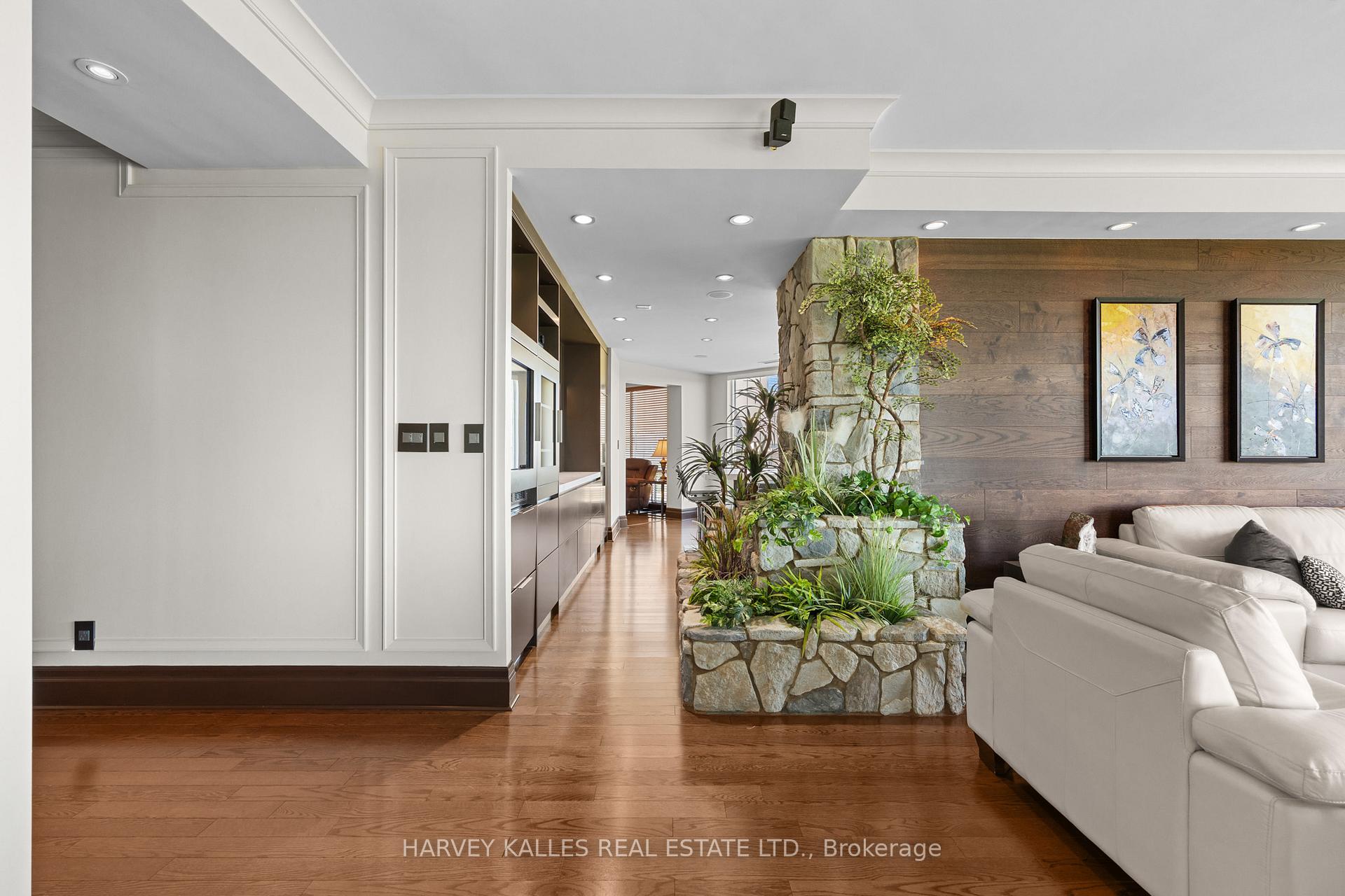 Photo 11 of Unit 2701, 300 Bloor Street E, Toronto, Rosedale-Moore Park — HOMEH