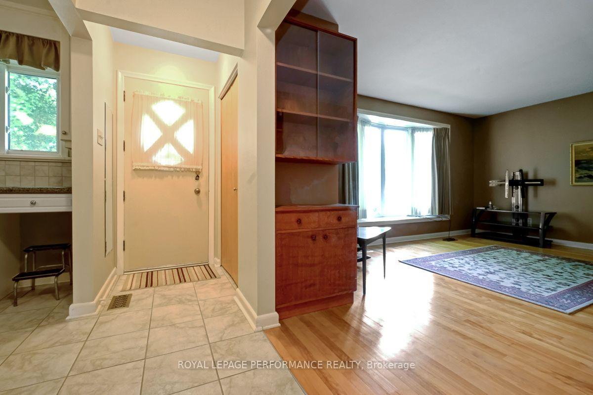 Photo 3 of 2038 Arch Street, Ottawa, Elmvale Acres — HOMEH