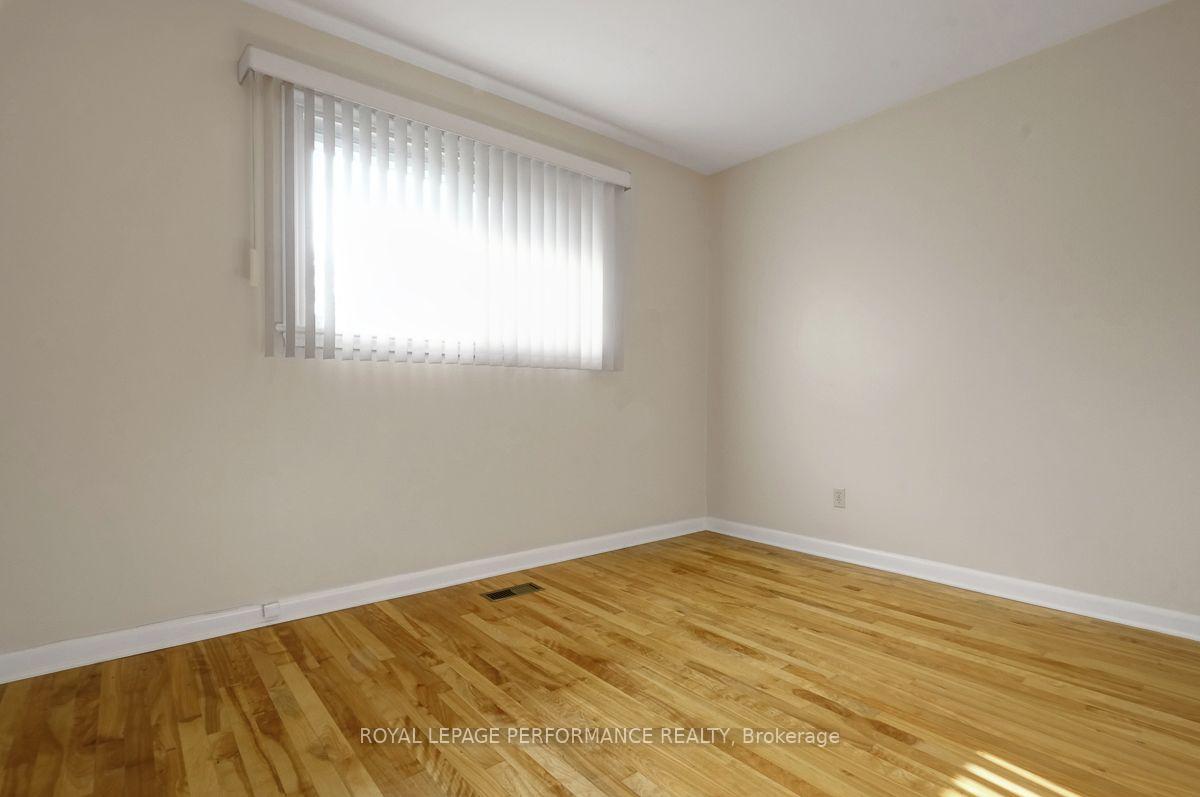 Photo 12 of 2038 Arch Street, Ottawa, Elmvale Acres — HOMEH
